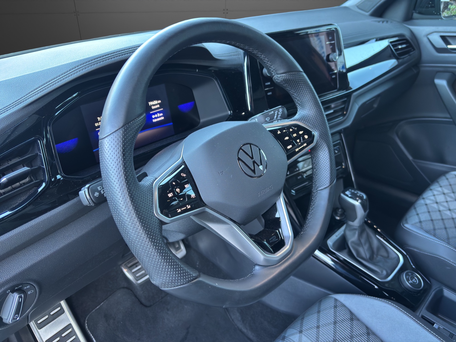 VW T-Roc 2.0 TSI R-Line DSG 4Motion-showroom-element-3