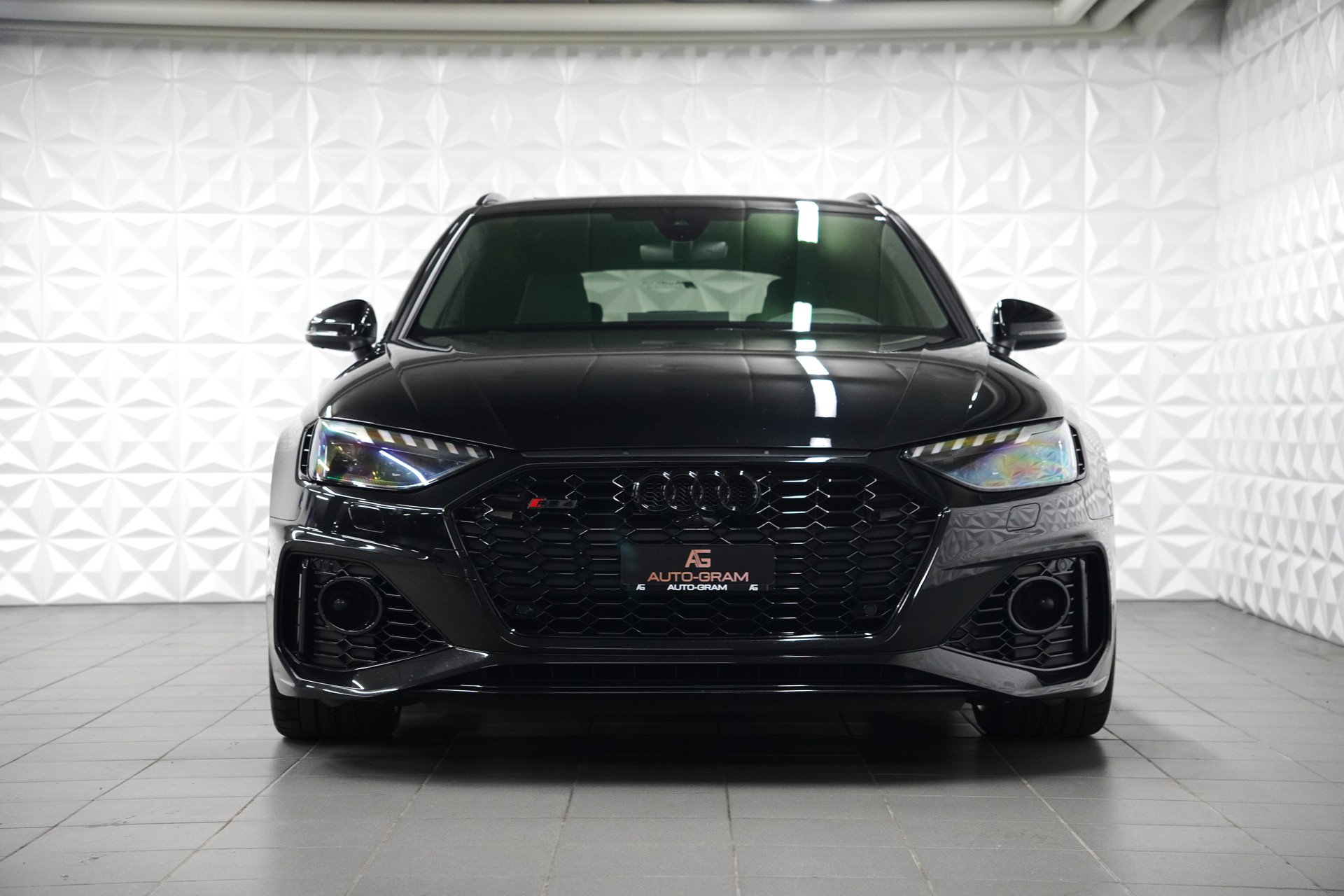 AUDI RS4 Avant 2.9 TFSI quattro tiptronic-image-7