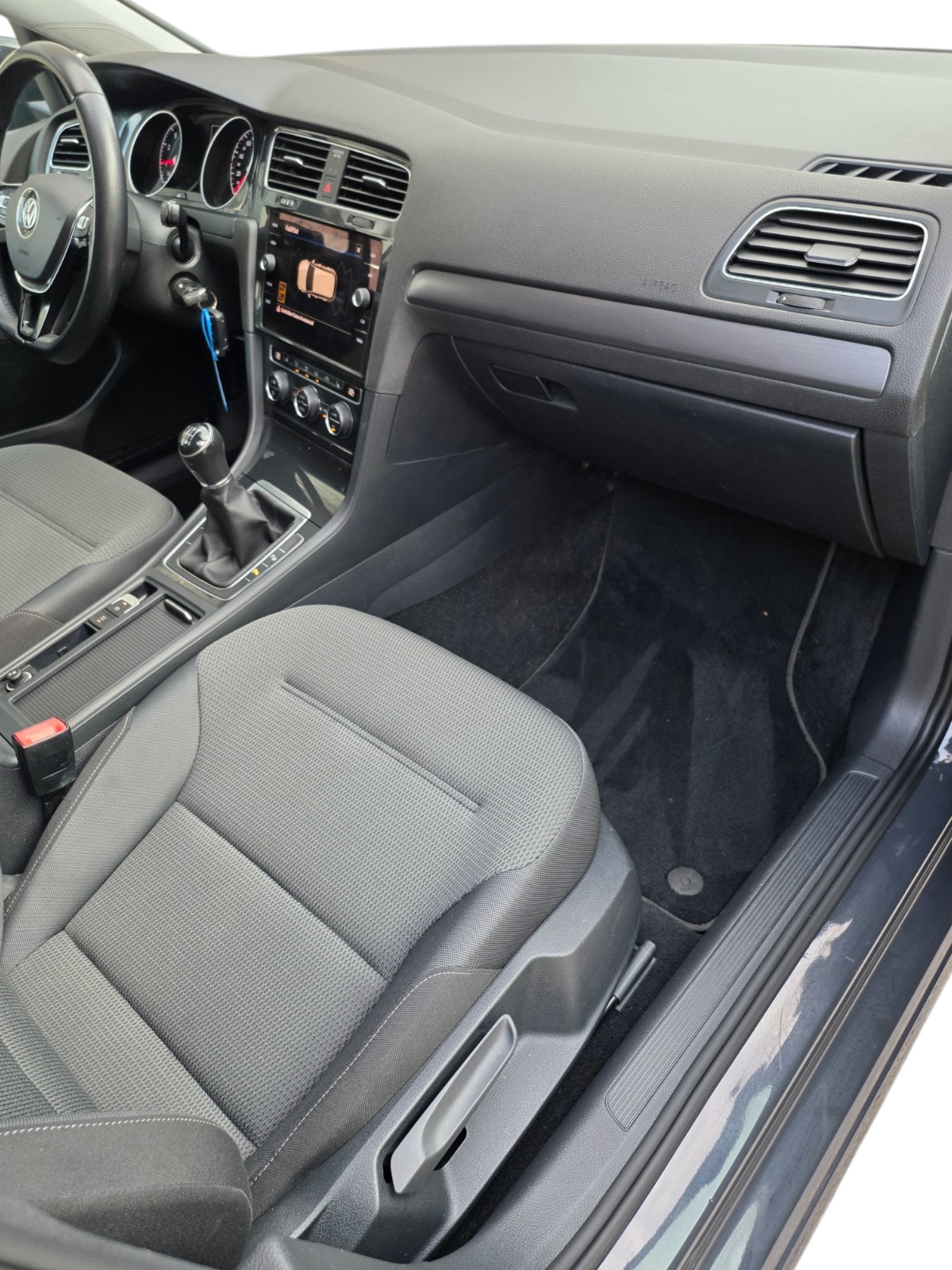VW Golf 1.0 TSI Comfortline-image-13