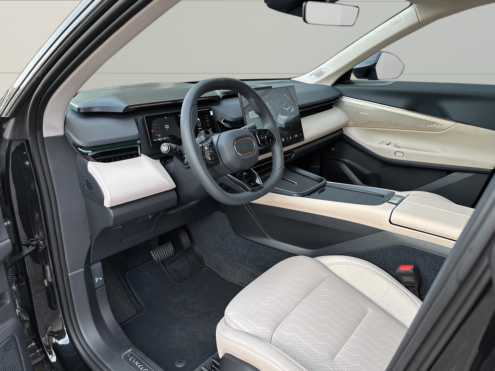 LYNK & CO 08 1.5 PHEV More-image-6