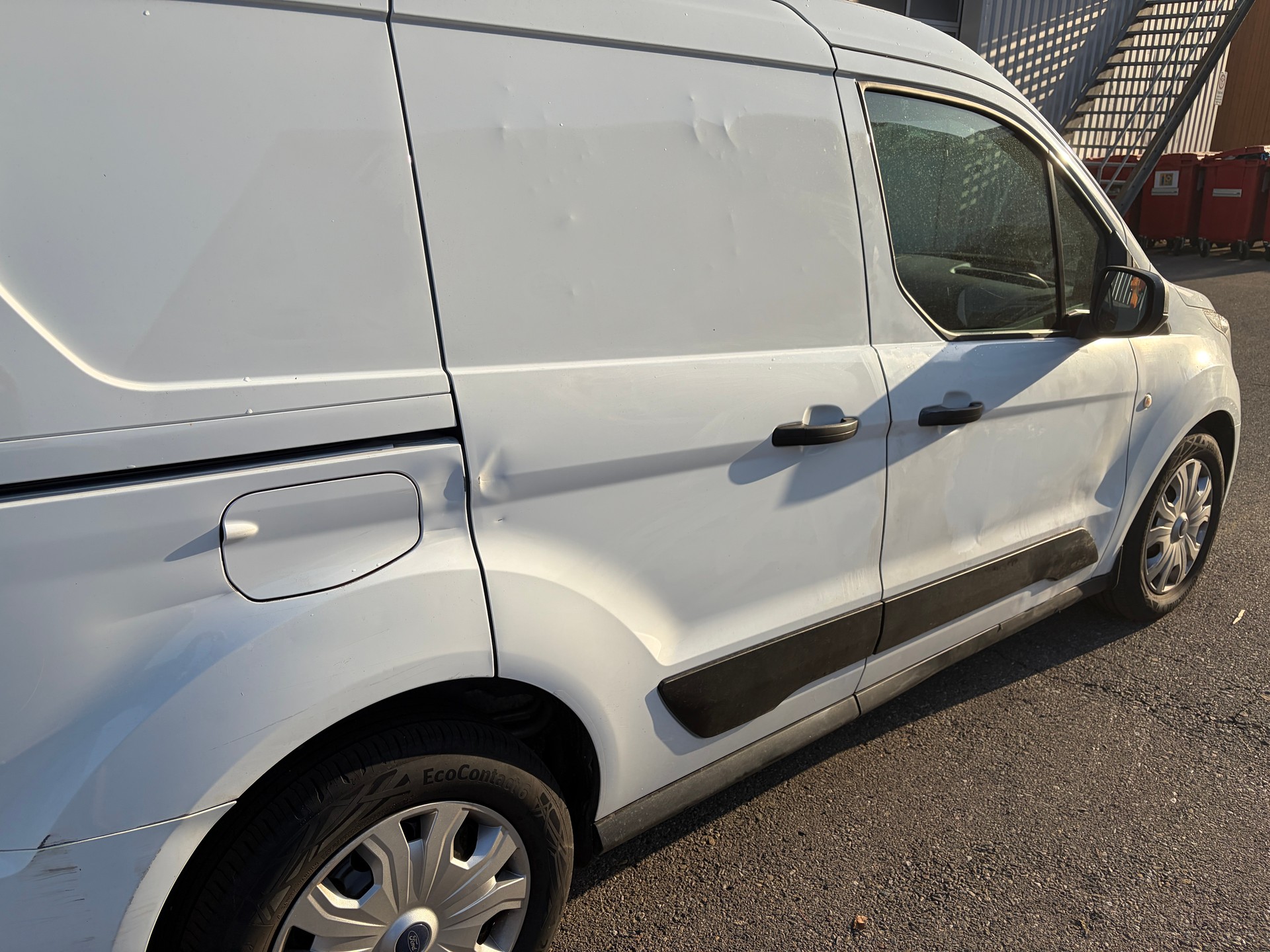 FORD Transit Connect Van T220 1.5 EcoBlue Trend Automat-image-4