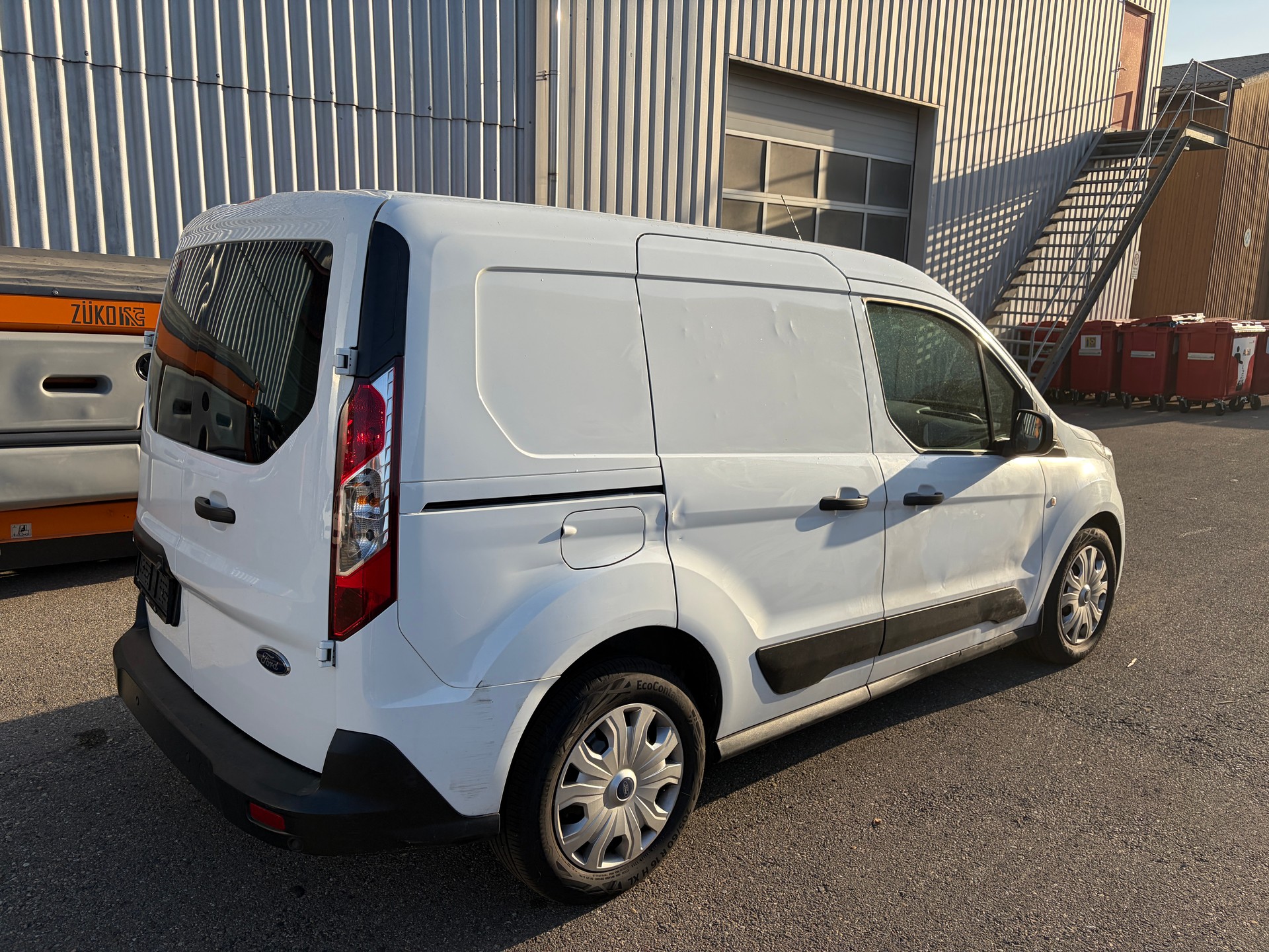 FORD Transit Connect Van T220 1.5 EcoBlue Trend Automat-image-2