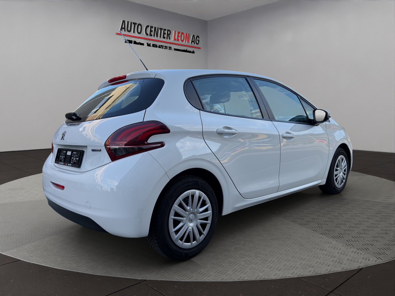 PEUGEOT 208 1.2 PureTech Active-image-5