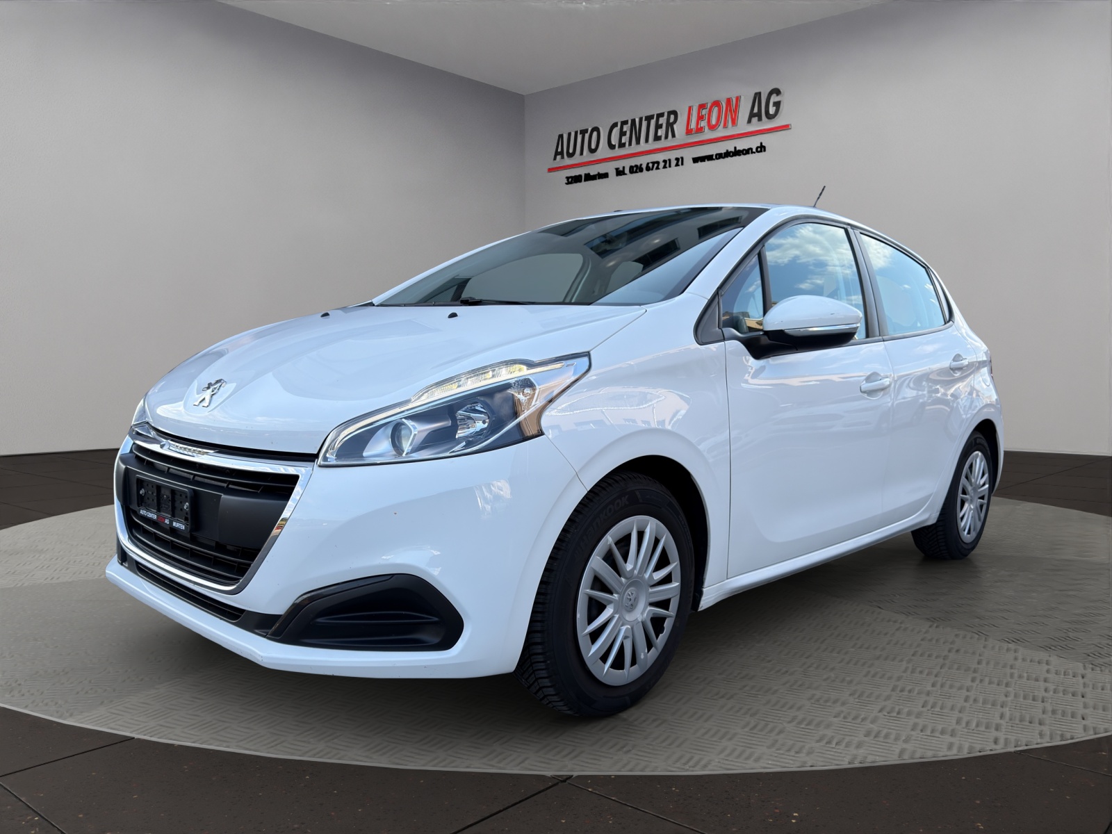 PEUGEOT 208 1.2 PureTech Active-image-1
