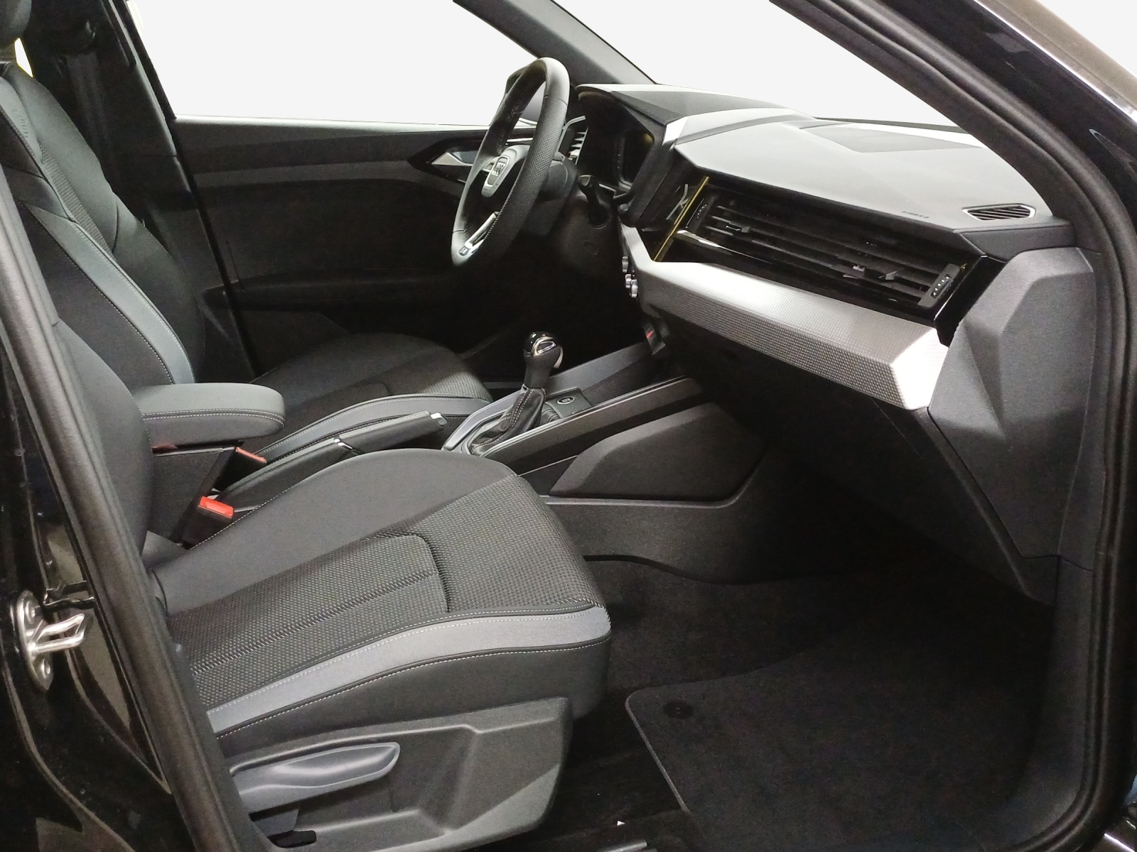 AUDI A1 Sportback 30 TFSI S-tronic-image-15