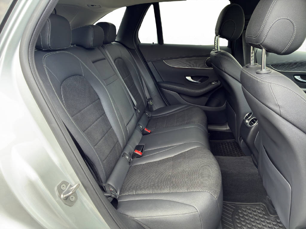 MERCEDES-BENZ GLC 300 Exclusive 4Matic-image-12