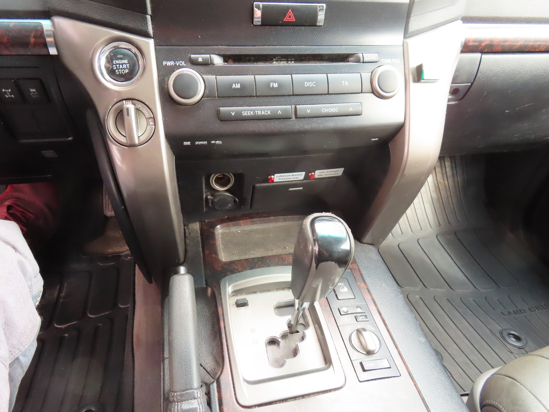 TOYOTA Land Cruiser V8 4.5 D-4D Linea Luna-image-12