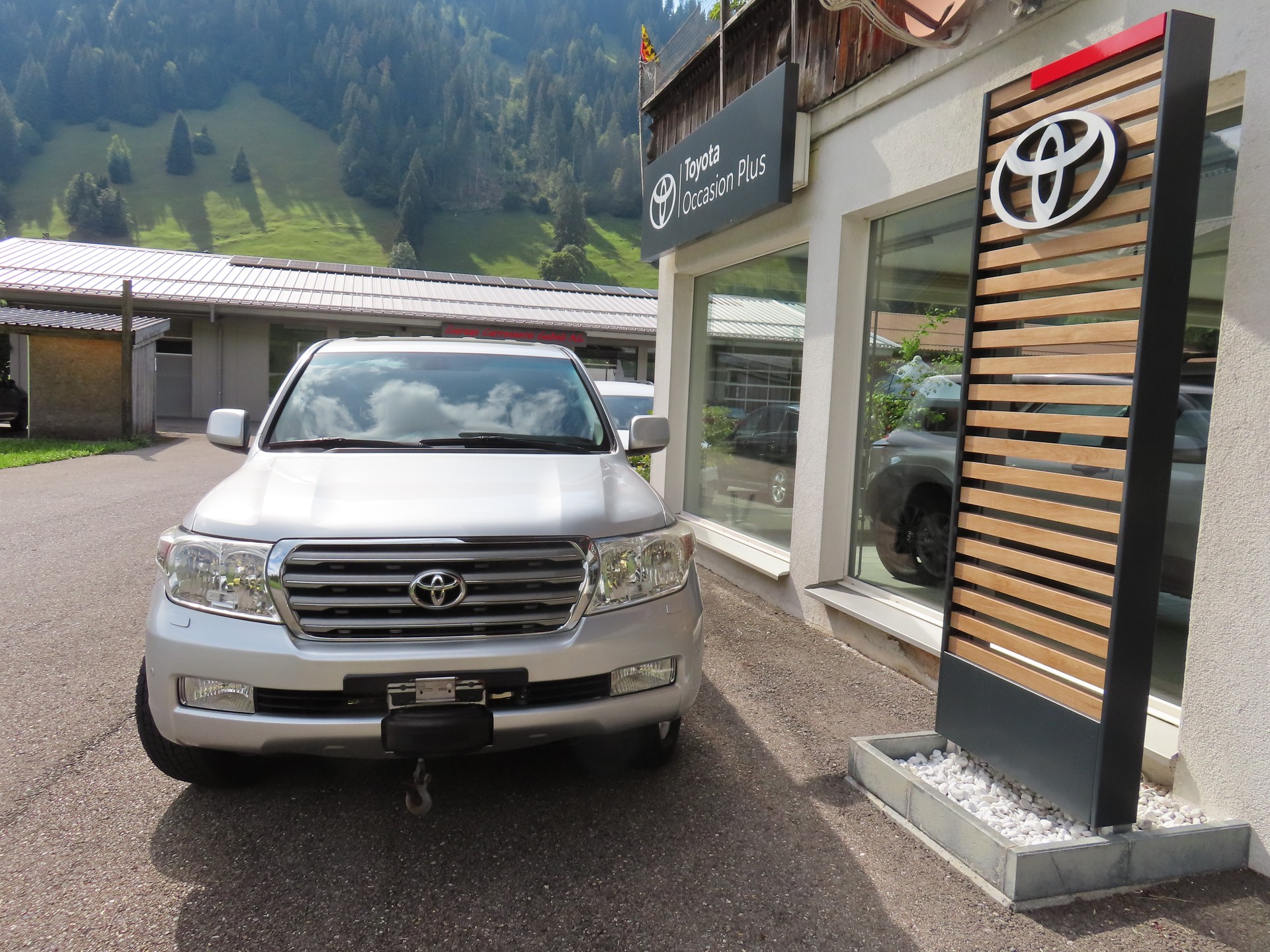 TOYOTA Land Cruiser V8 4.5 D-4D Linea Luna-showroom-element-1