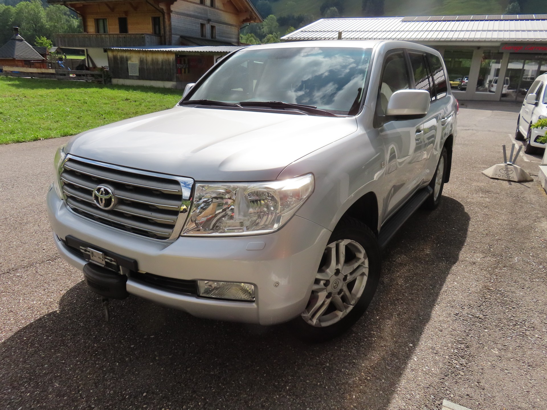 TOYOTA Land Cruiser V8 4.5 D-4D Linea Luna-showroom-element-3