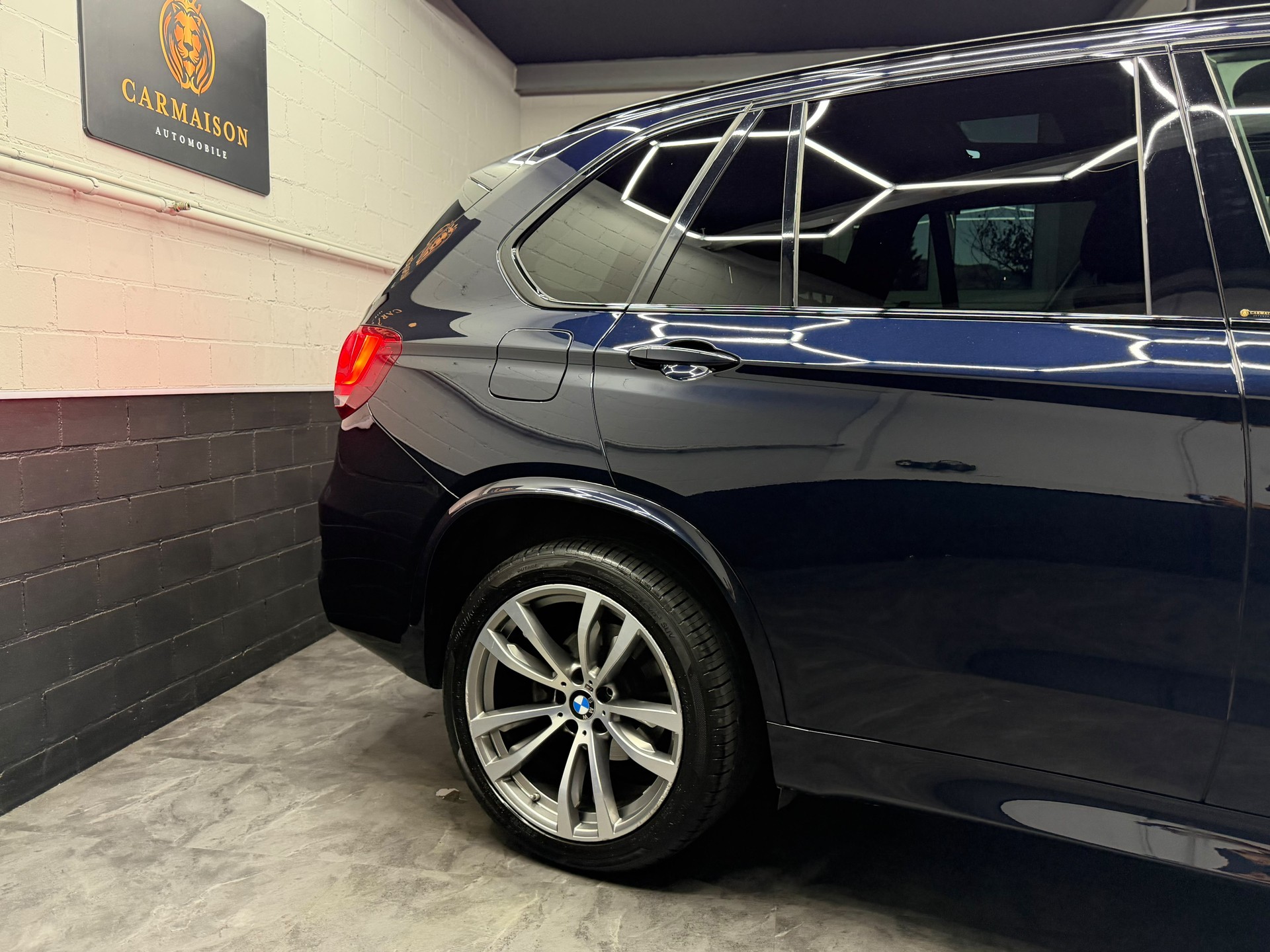 BMW X5 xDrive 30d M-Sport | M-Paket | 360° Kamera | Panoramadach | AHK 2,7T | Head-Up Display-image-4