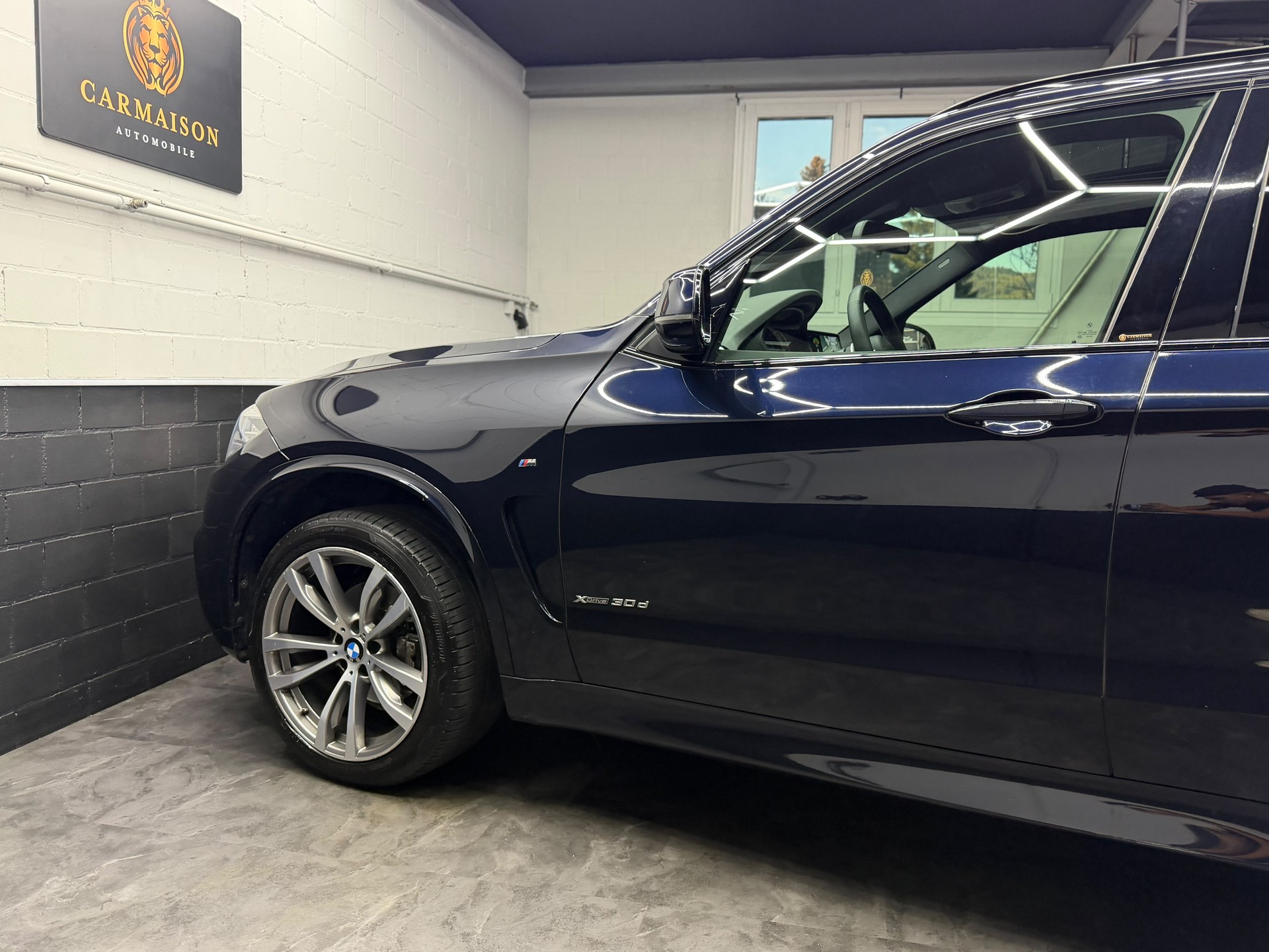 BMW X5 xDrive 30d M-Sport | M-Paket | 360° Kamera | Panoramadach | AHK 2,7T | Head-Up Display-image-10