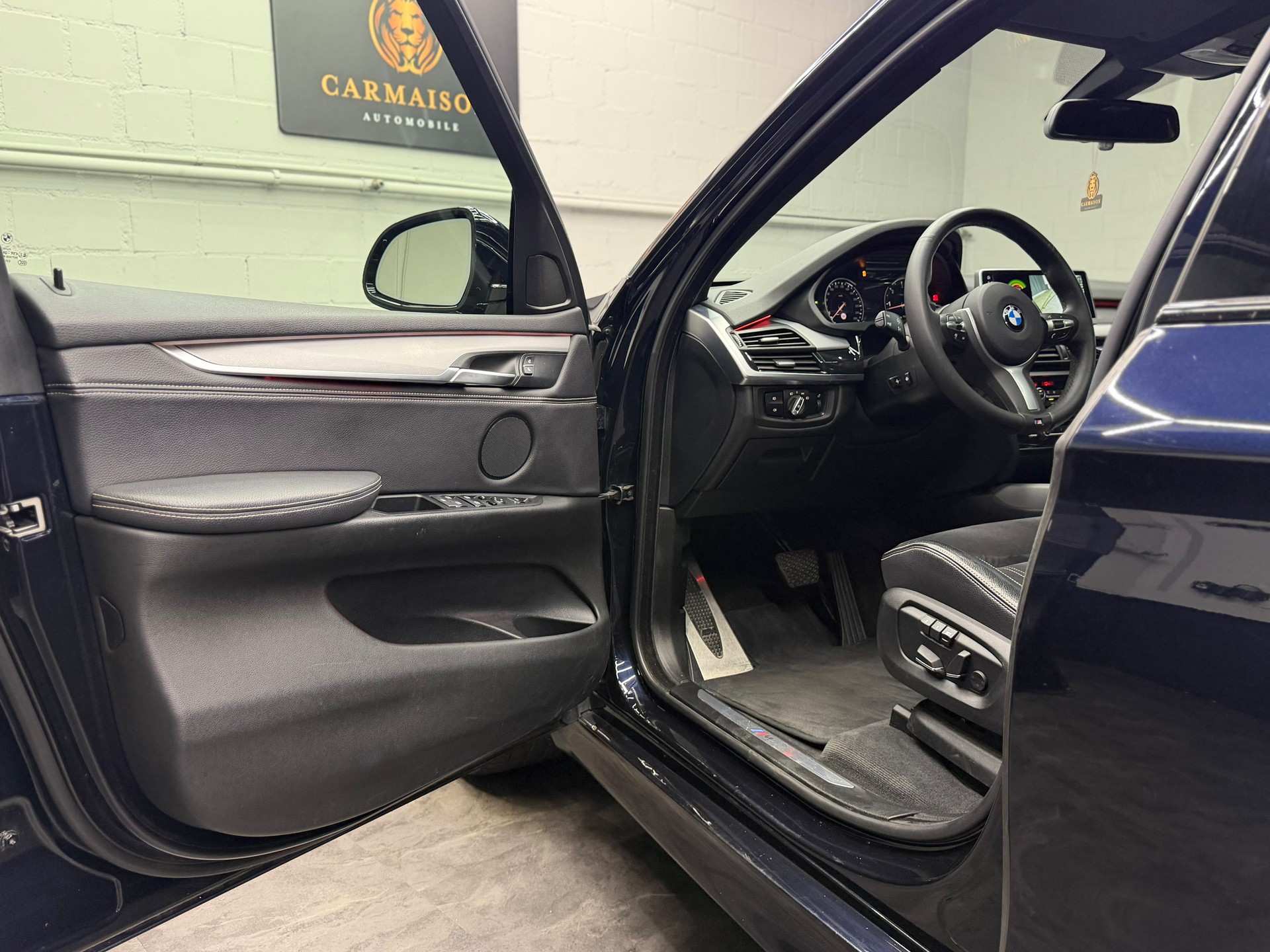 BMW X5 xDrive 30d M-Sport | M-Paket | 360° Kamera | Panoramadach | AHK 2,7T | Head-Up Display-image-11