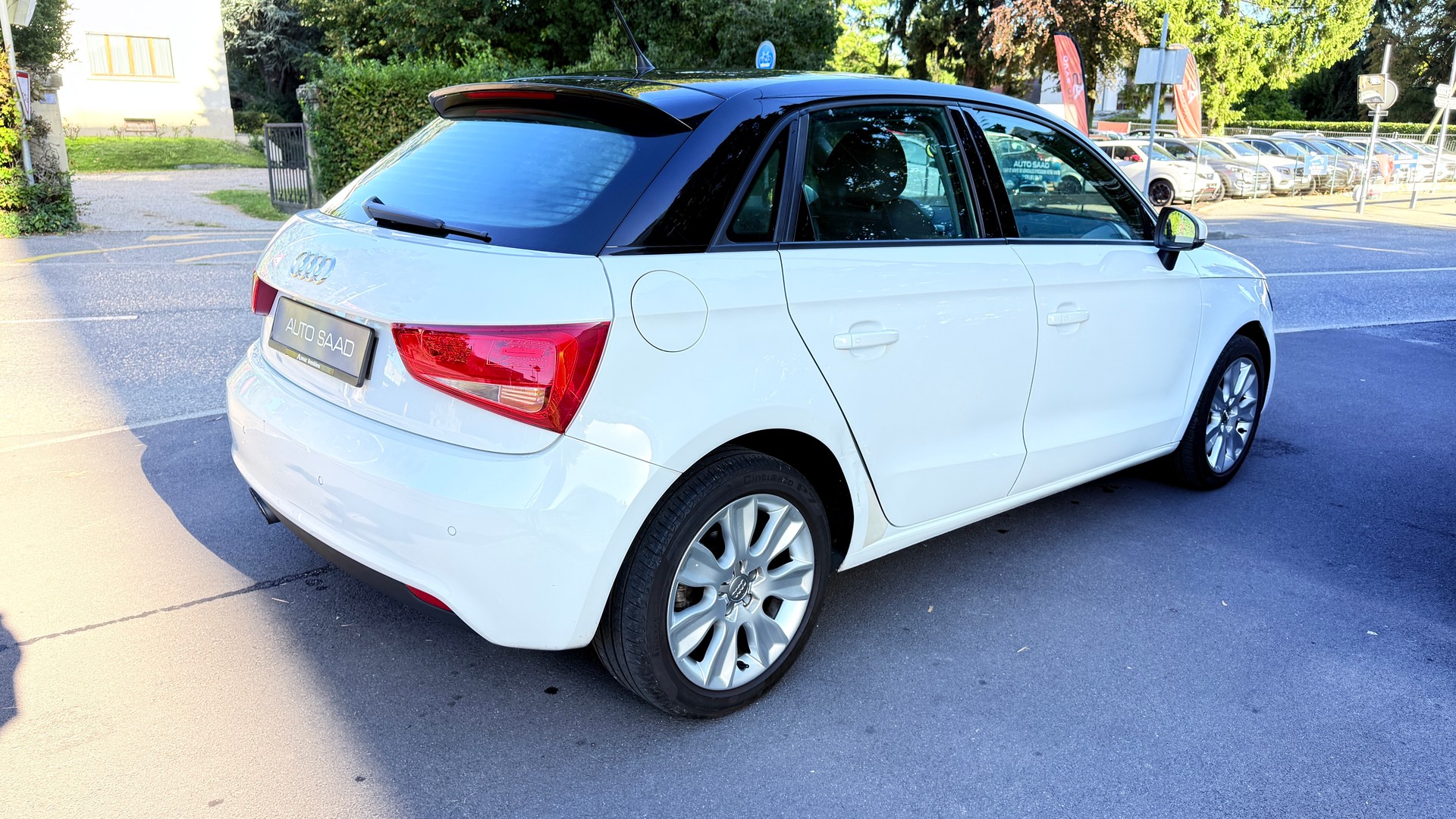 AUDI A1 Sportback 1.4 TFSI Attraction S-tronic-image-5