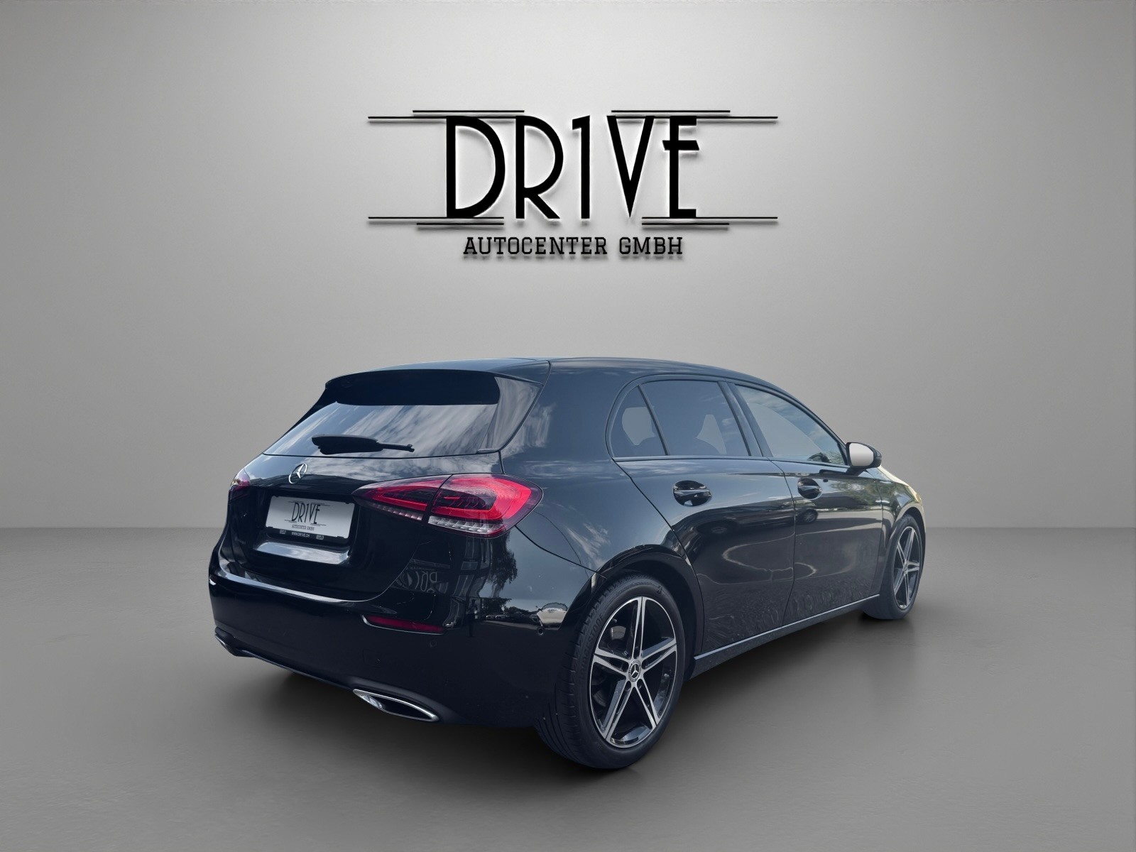 MERCEDES-BENZ A 180 Night Star 7G-DCT-image-4