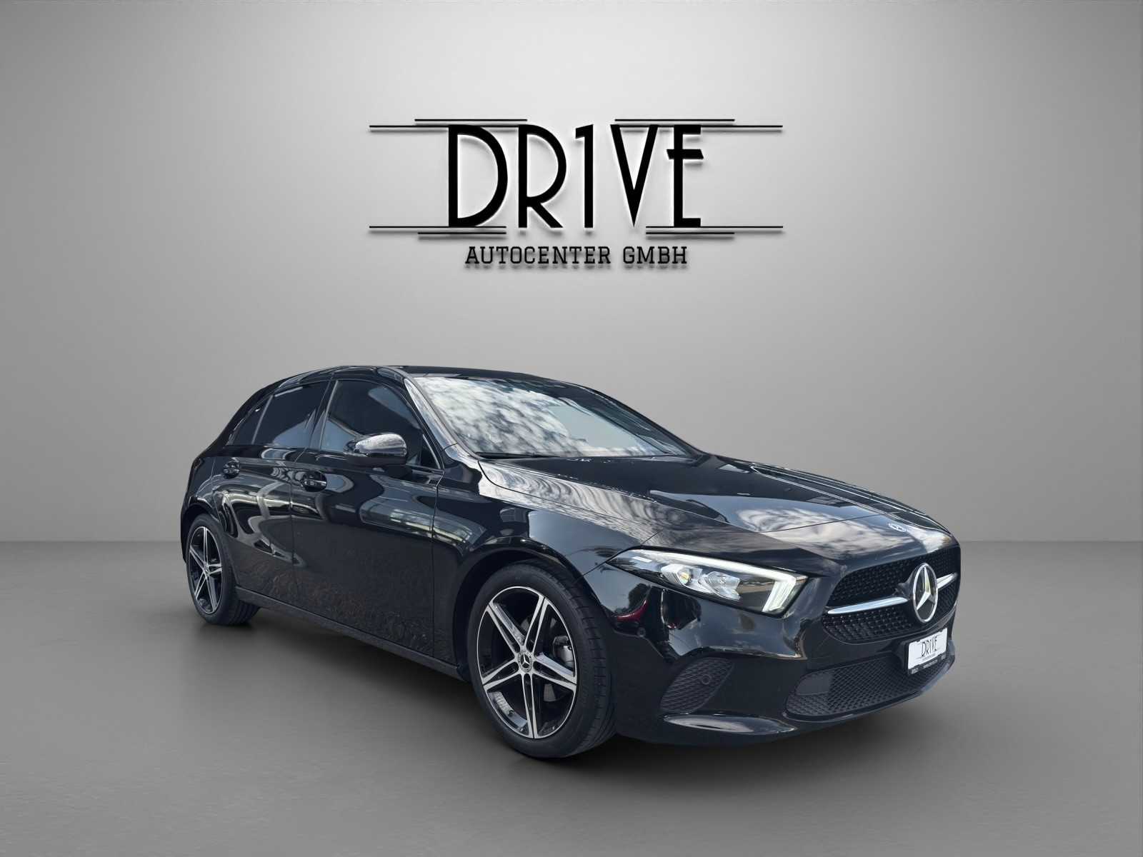 MERCEDES-BENZ A 180 Night Star 7G-DCT-image-2