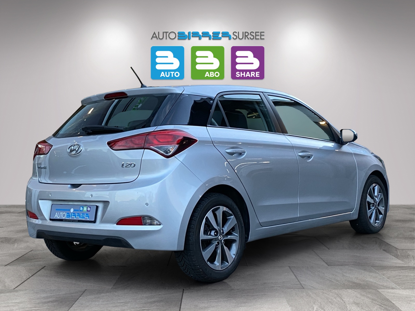 HYUNDAI i20 1.4 Amplia-image-4