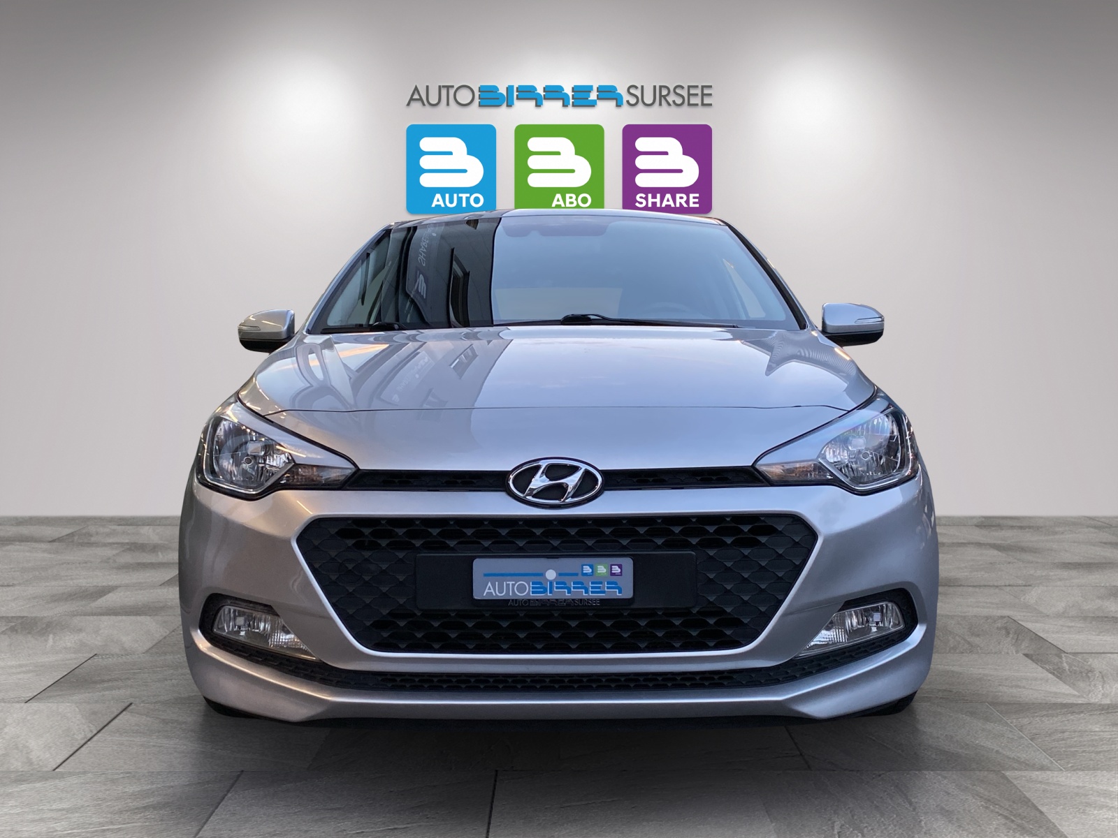 HYUNDAI i20 1.4 Amplia-image-1