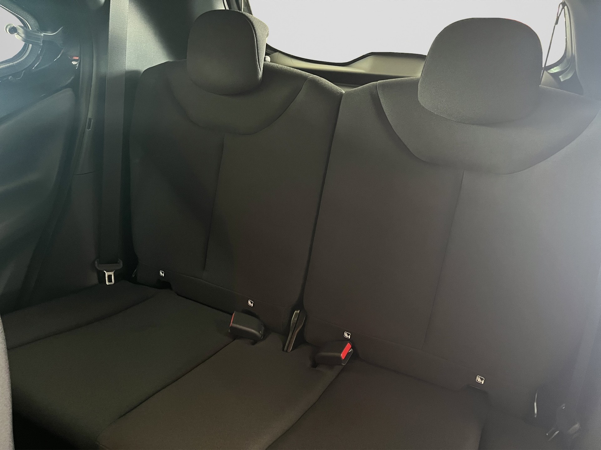 TOYOTA AYGO X 1.5 VVT-i HSD Comfort-image-12