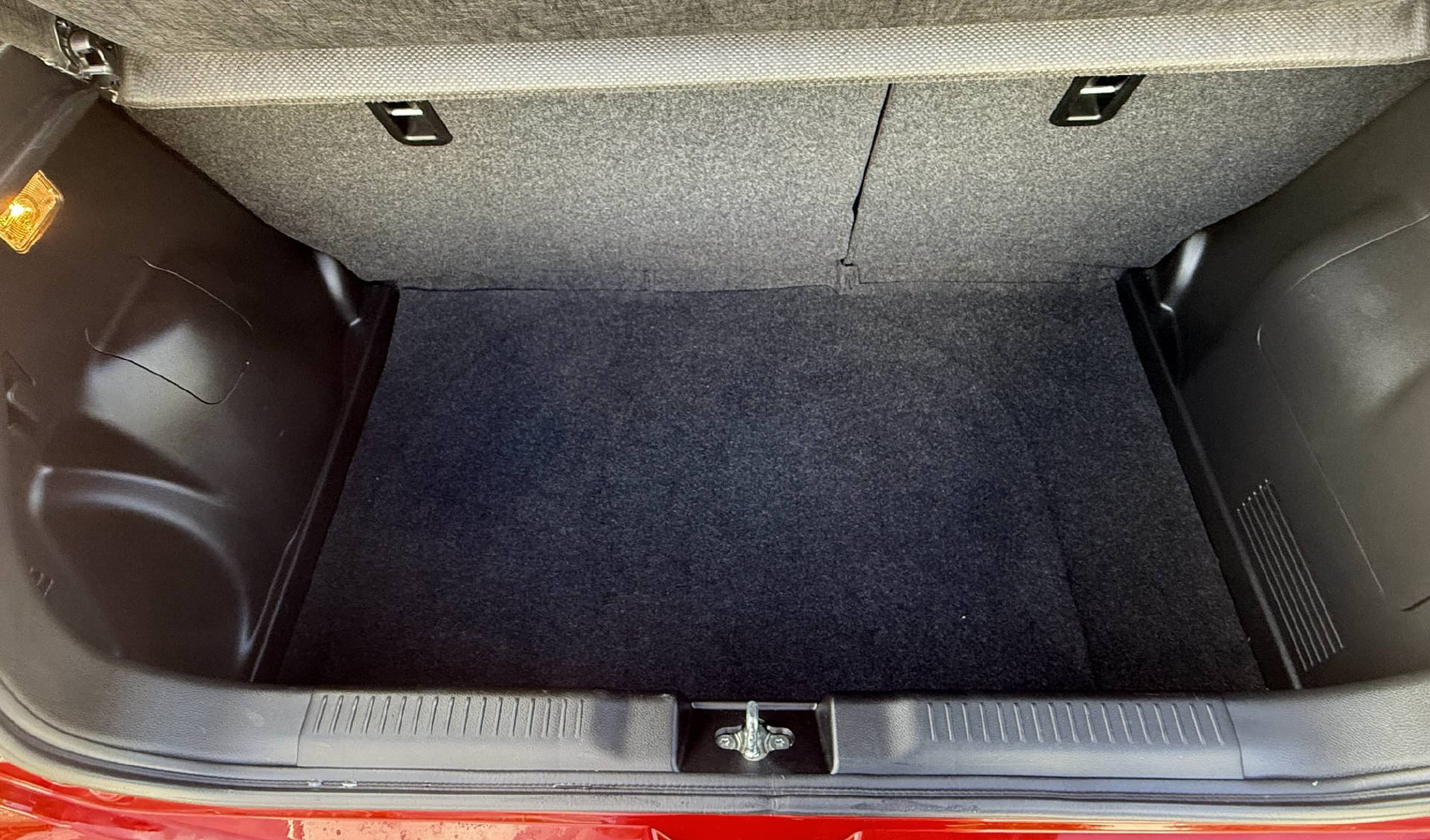 SUZUKI Swift 1.0 T Compact Top-image-11
