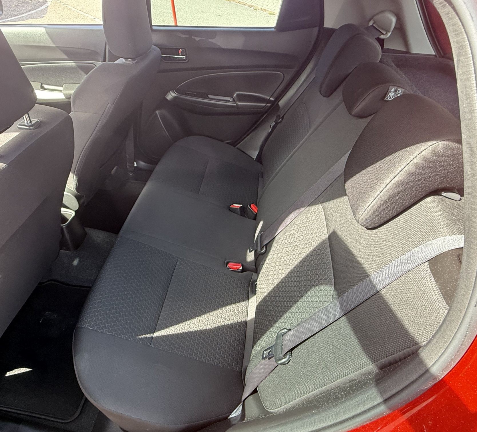 SUZUKI Swift 1.0 T Compact Top-image-10