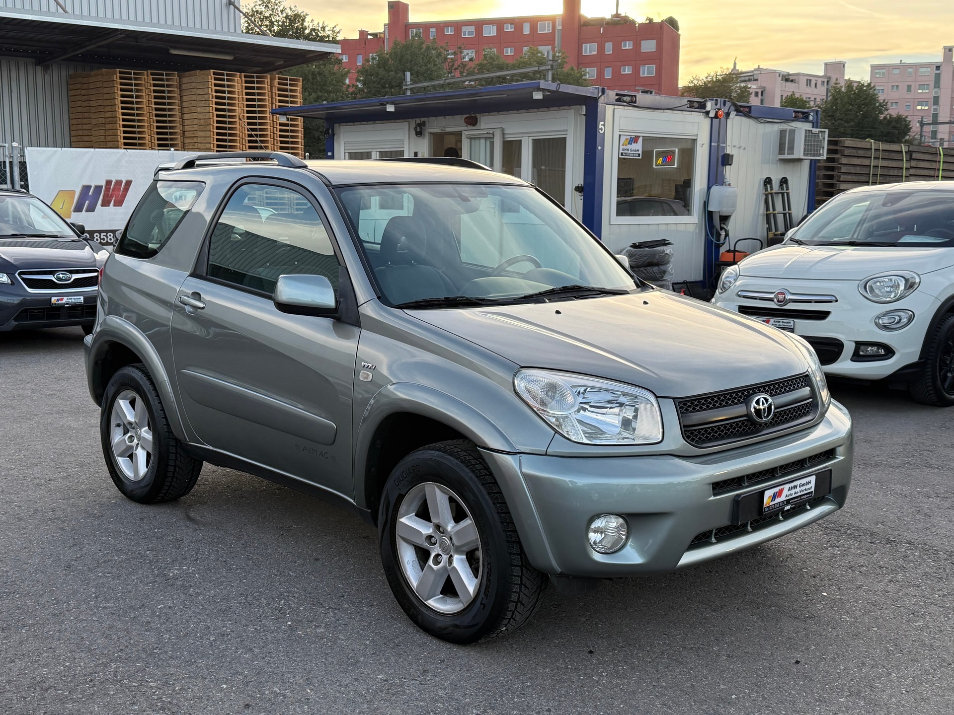 TOYOTA RAV-4 2.0 16V Linea Sol Automatik / Frisch ab MFK / 1.Hand / Facelift / TOP ZUSTAND-image-2