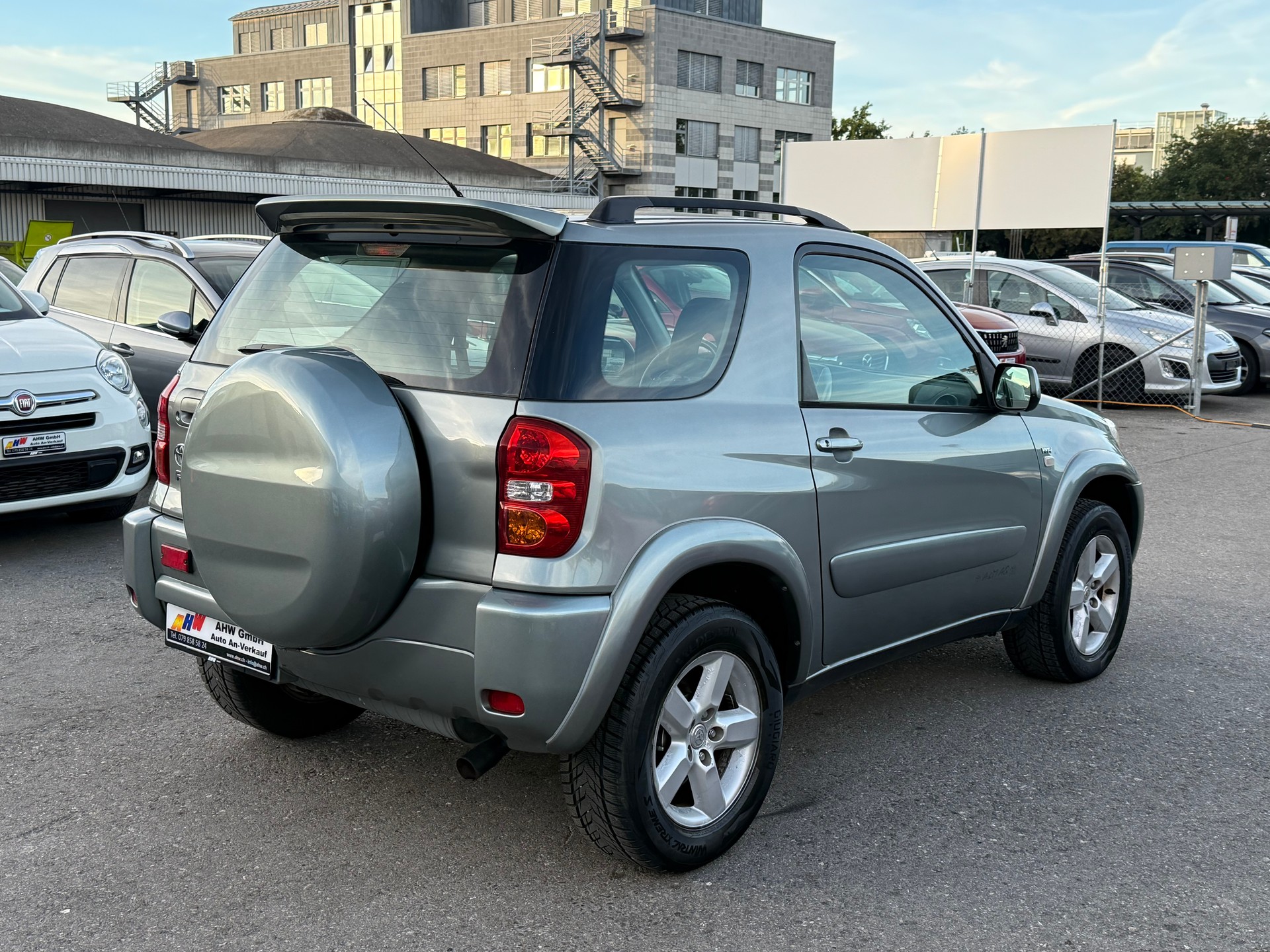 TOYOTA RAV-4 2.0 16V Linea Sol Automatik / Frisch ab MFK / 1.Hand / Facelift / TOP ZUSTAND-image-3