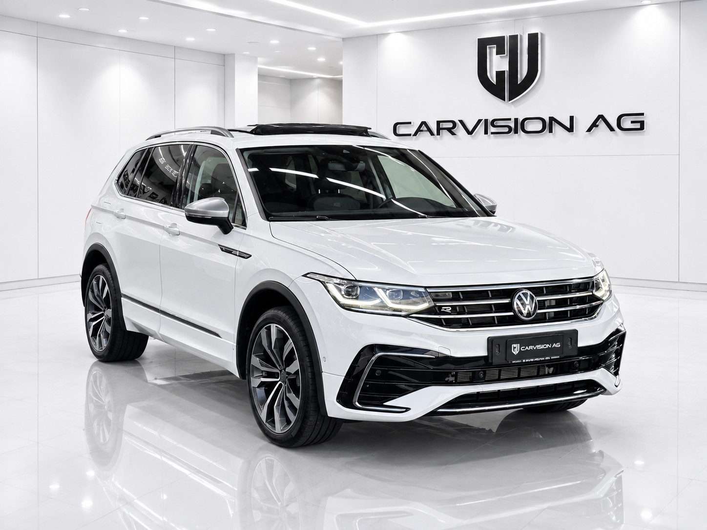 VW Tiguan Allspace 2.0 TDI SCR R-Line 4Motion DSG * 7-Plätzer * Anhängerkupplung * Panorama-Glasdach *-image-2