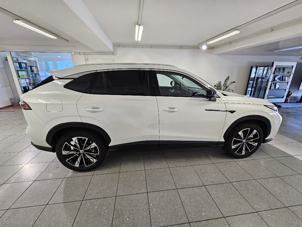 MG HS 1.5 T HEV Luxury-image-3