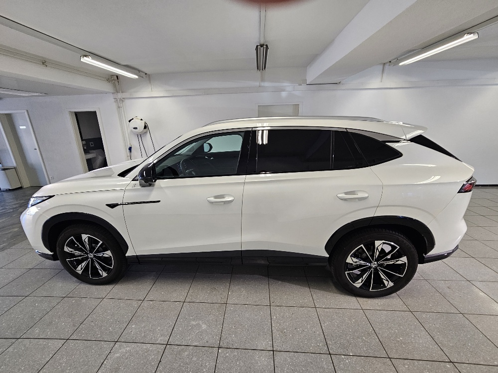 MG HS 1.5 T HEV Luxury-image-7