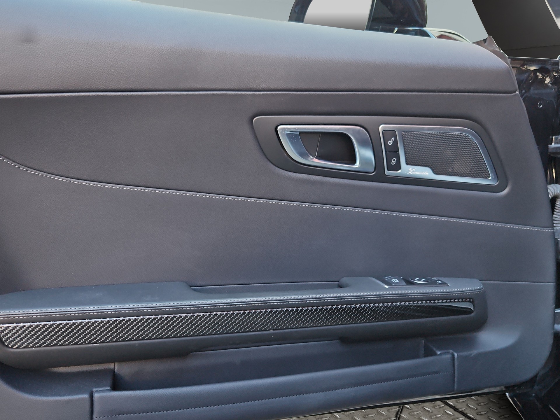MERCEDES-BENZ AMG GT Speedshift DCT-image-10