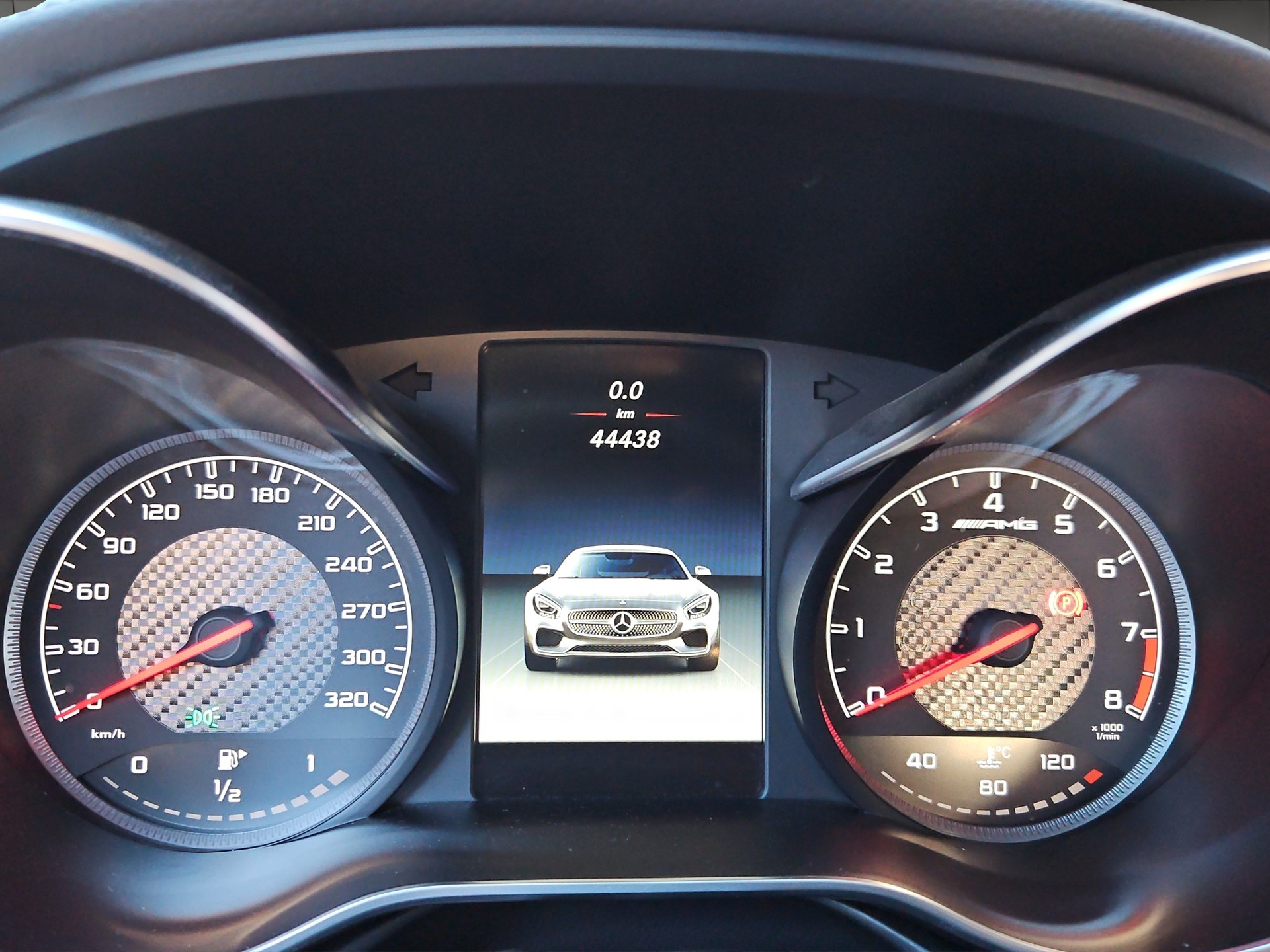 MERCEDES-BENZ AMG GT Speedshift DCT-image-9