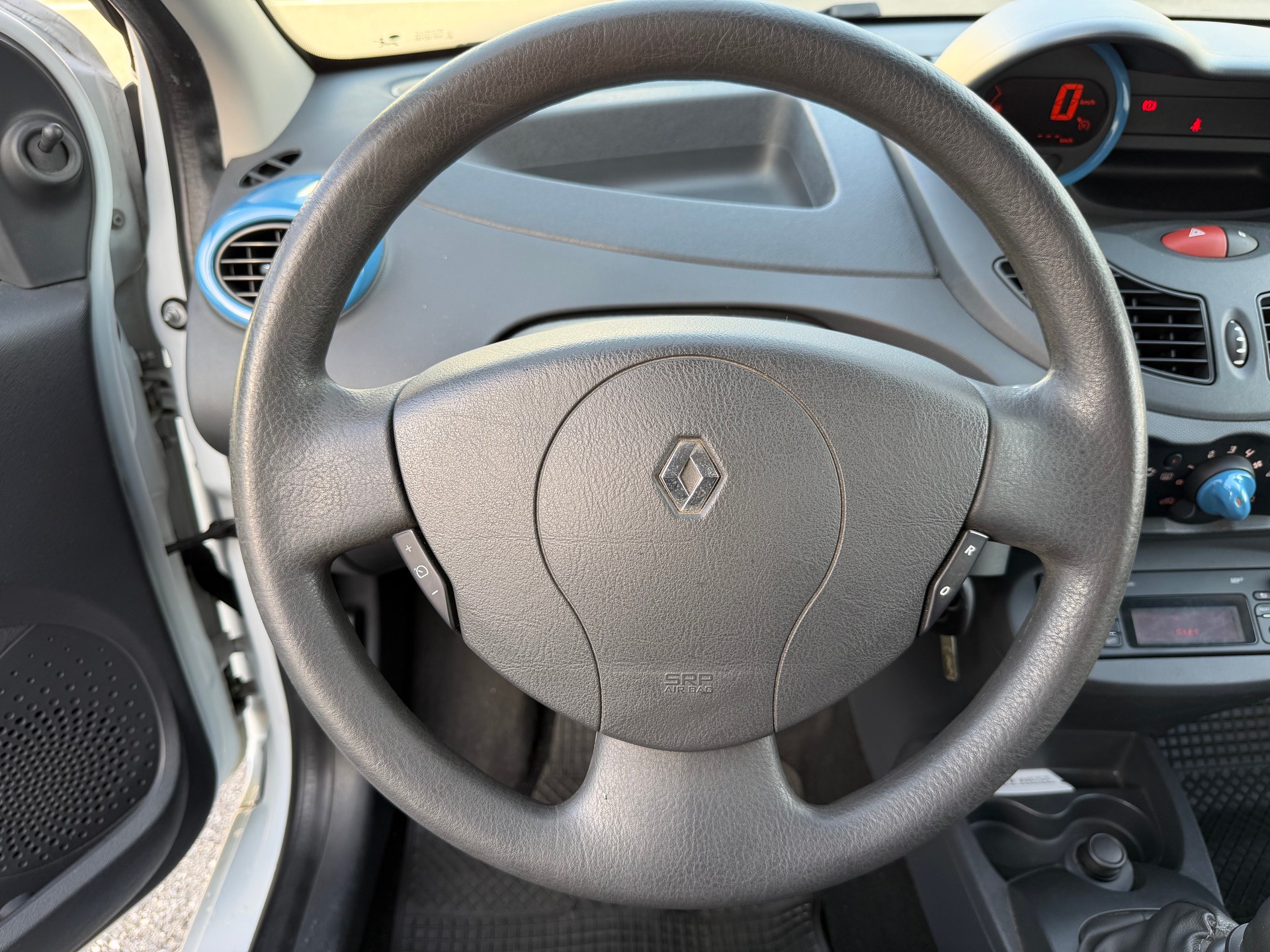 RENAULT Twingo 1.2 16V Expression-image-17