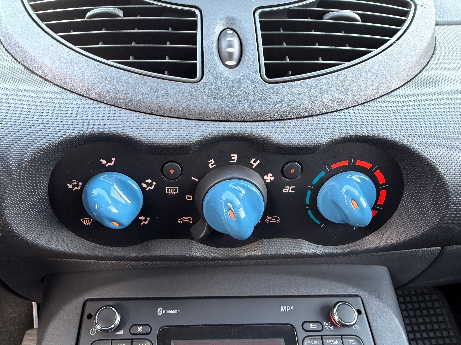RENAULT Twingo 1.2 16V Expression-image-15
