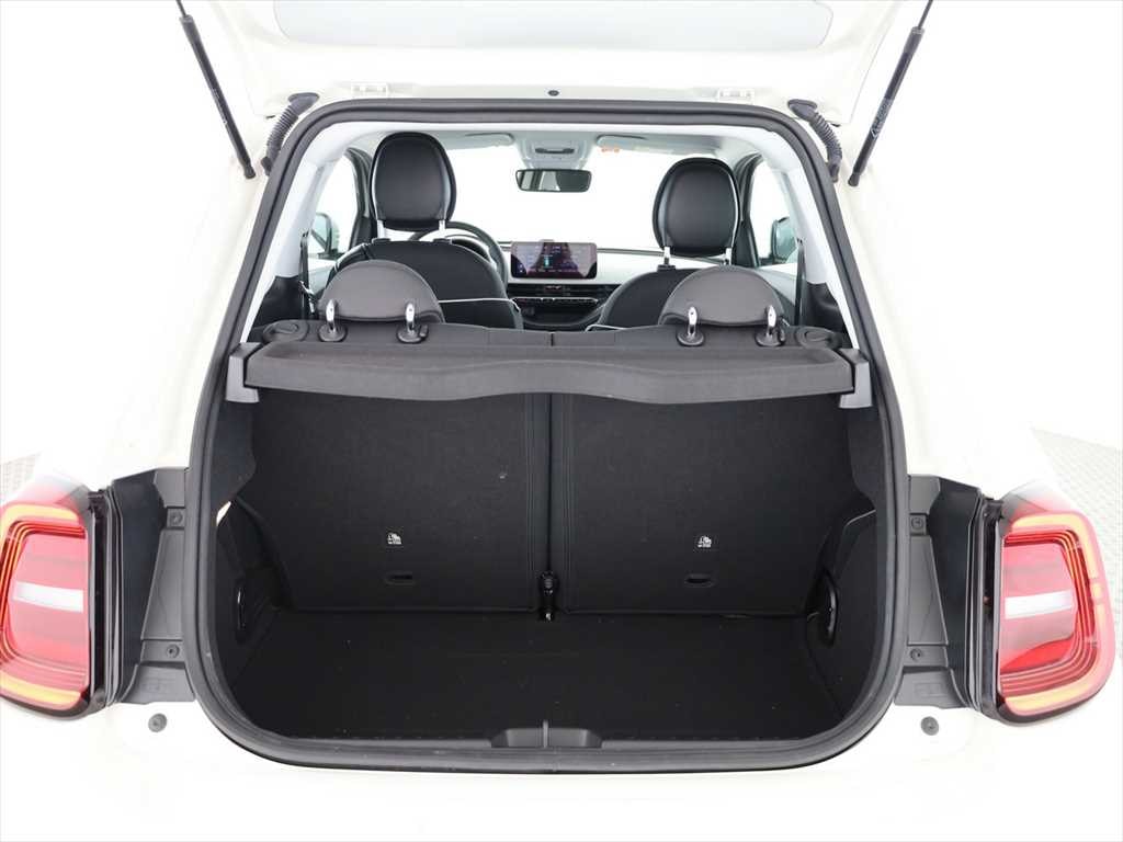 FIAT 500 electric 87 kW Swiss Edition-image-4