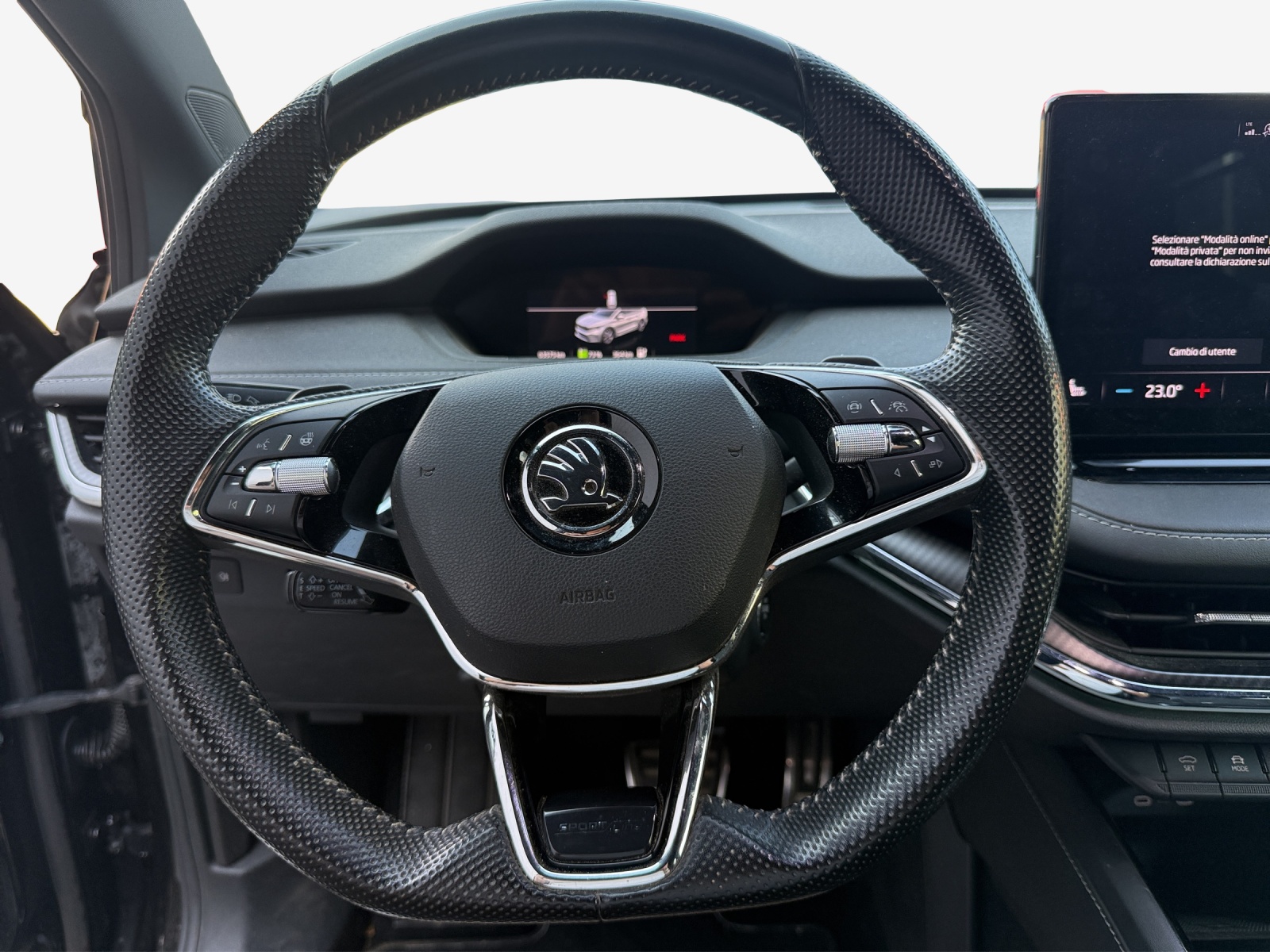 SKODA Enyaq iV 80 SportLine-image-9