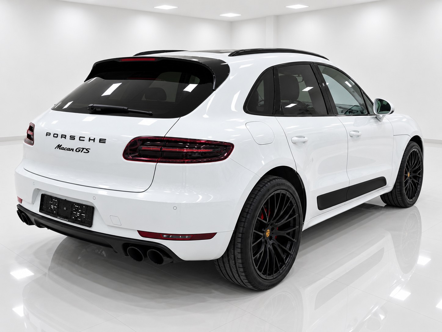 PORSCHE Macan GTS PDK-image-5