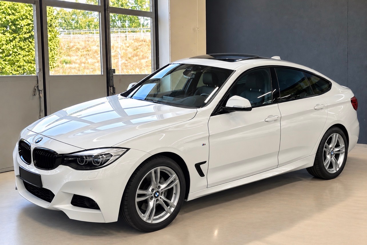 BMW 320d GT xDrive Sport Line Steptronic-image-0