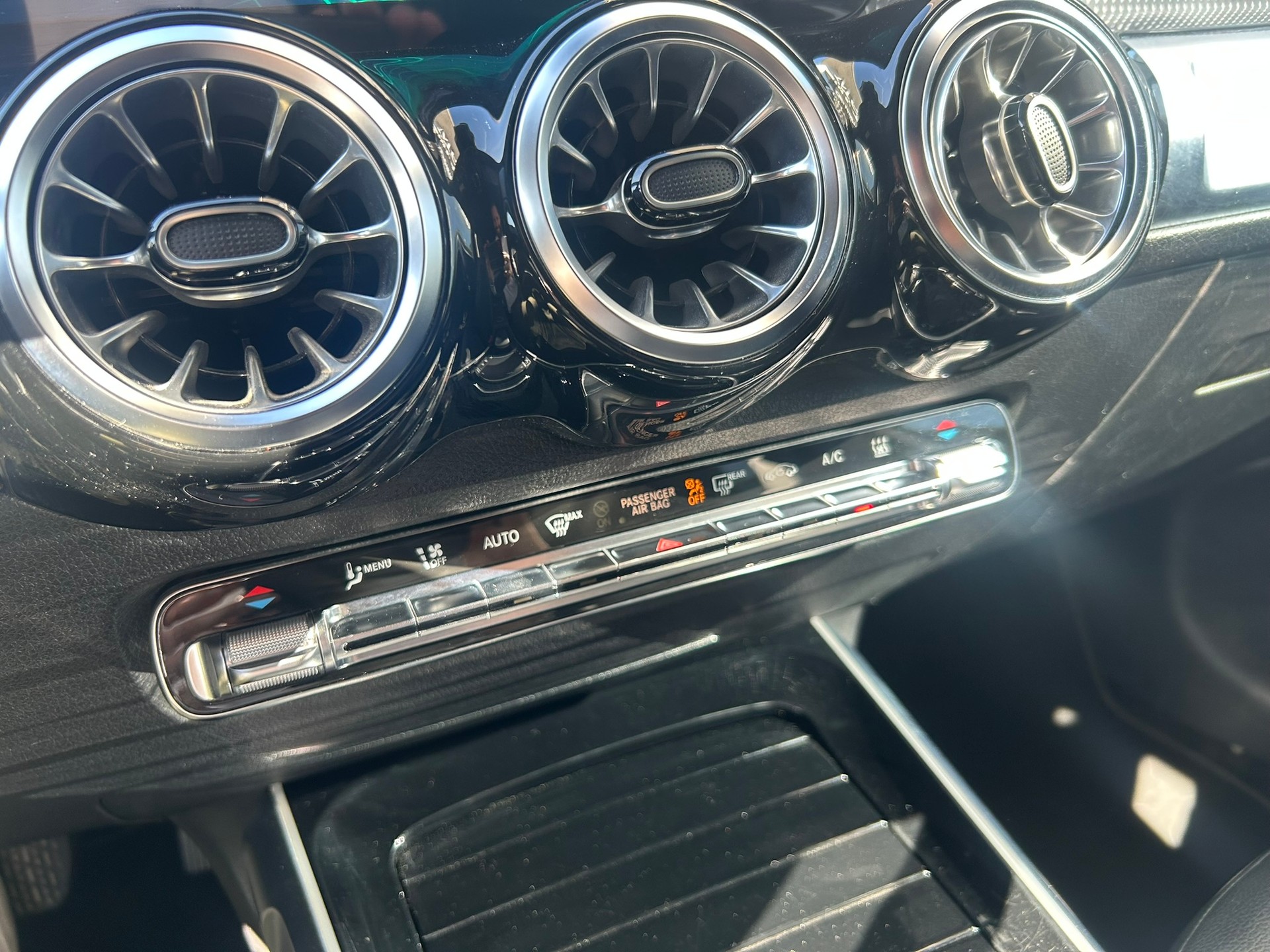 MERCEDES-BENZ EQB 350 4Matic 7 Places-image-16