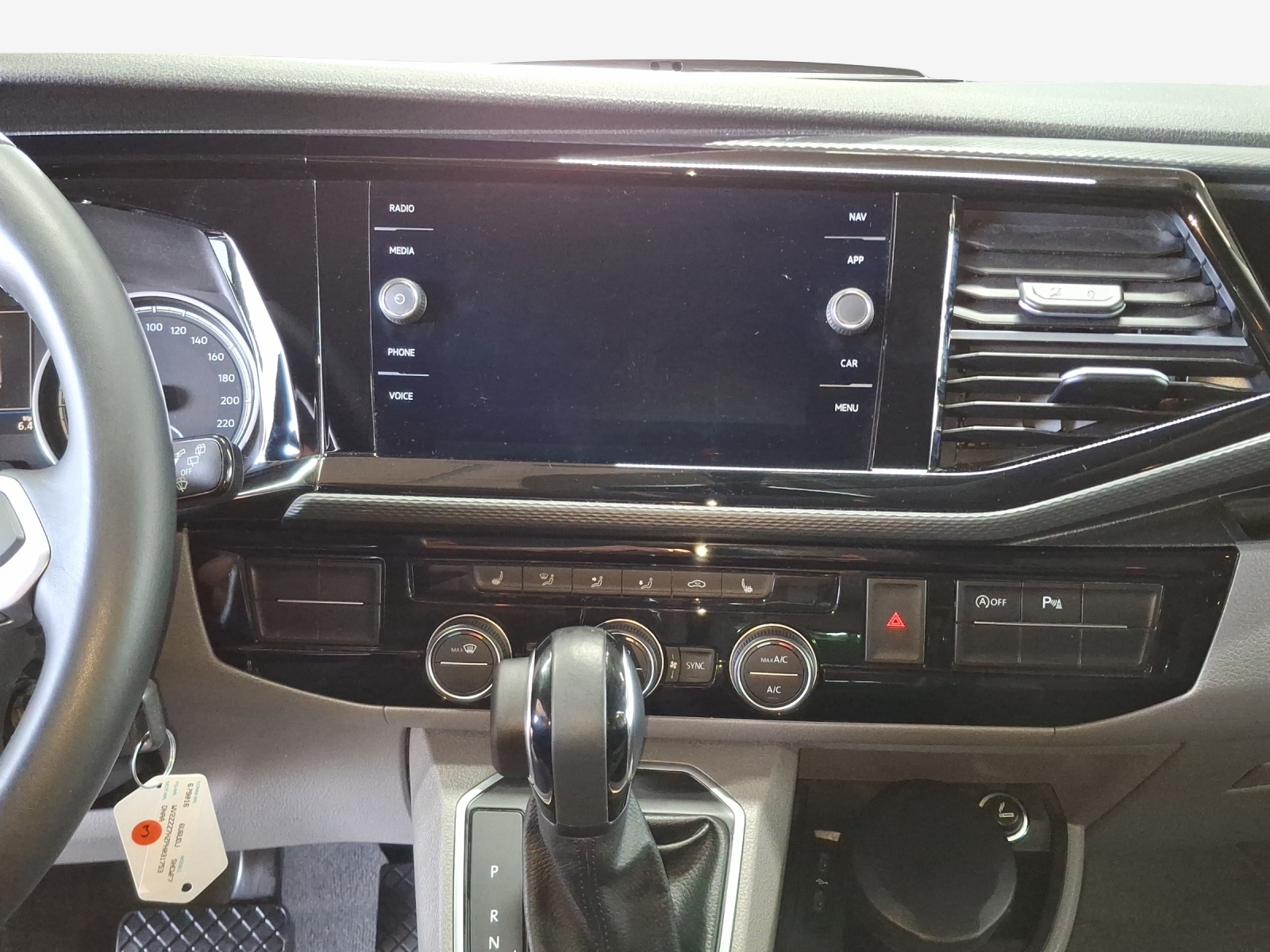VW T6.1 California 2.0 TDI Ocean Liberty DSG-image-10