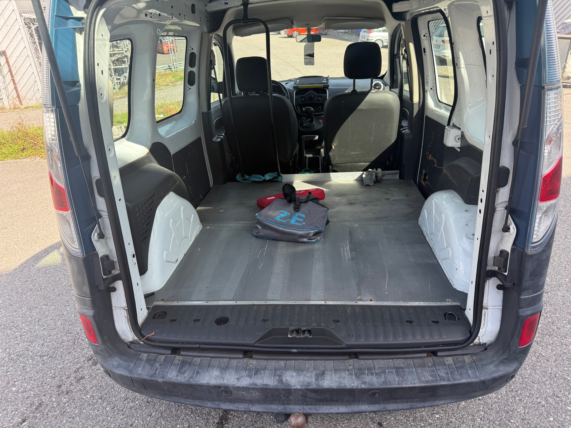 RENAULT Kangoo Z.E.-image-6