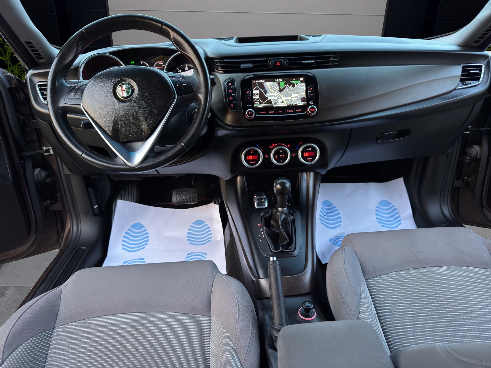 ALFA ROMEO Giulietta 1.4 MultiAir Sprint TCT * Automat * Frisch ab MFK & Frisch ab Service * Zahnriemen & Wasserpumpe neu * Garantie *-image-6