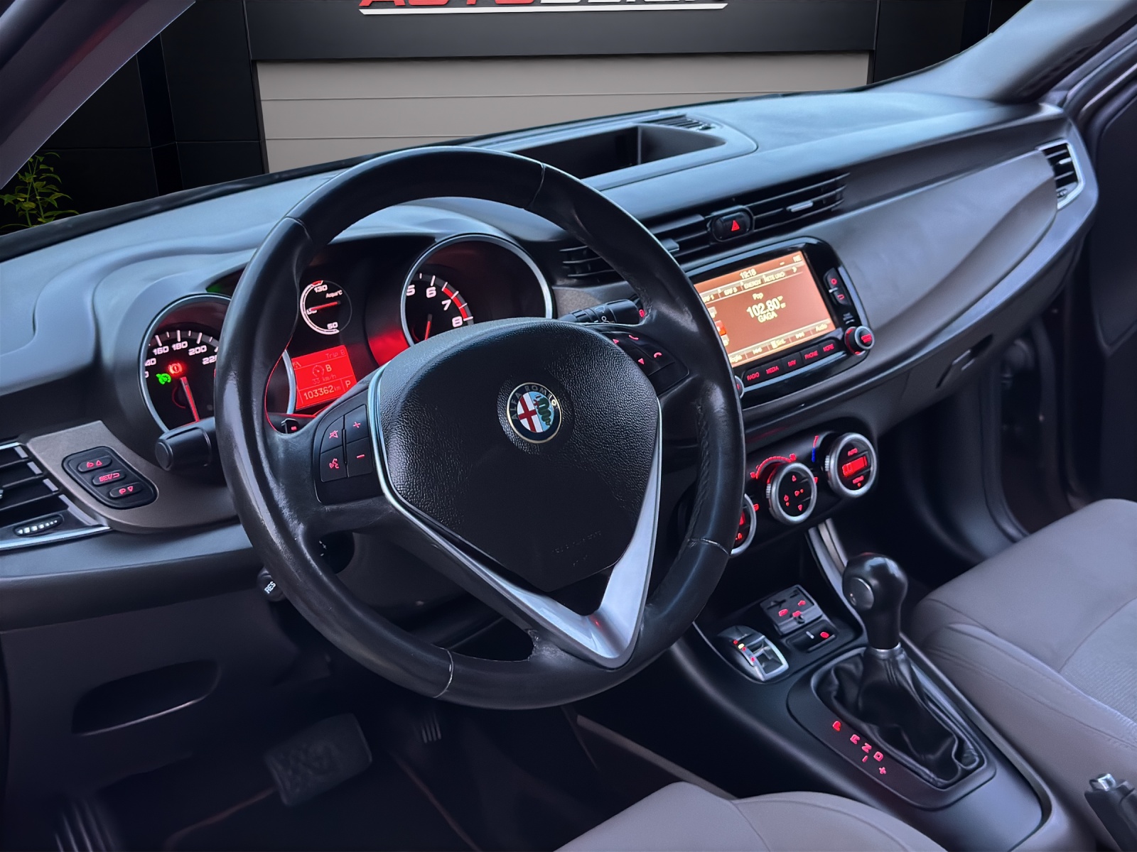 ALFA ROMEO Giulietta 1.4 MultiAir Sprint TCT * Automat * Frisch ab MFK & Frisch ab Service * Zahnriemen & Wasserpumpe neu * Garantie *-image-8