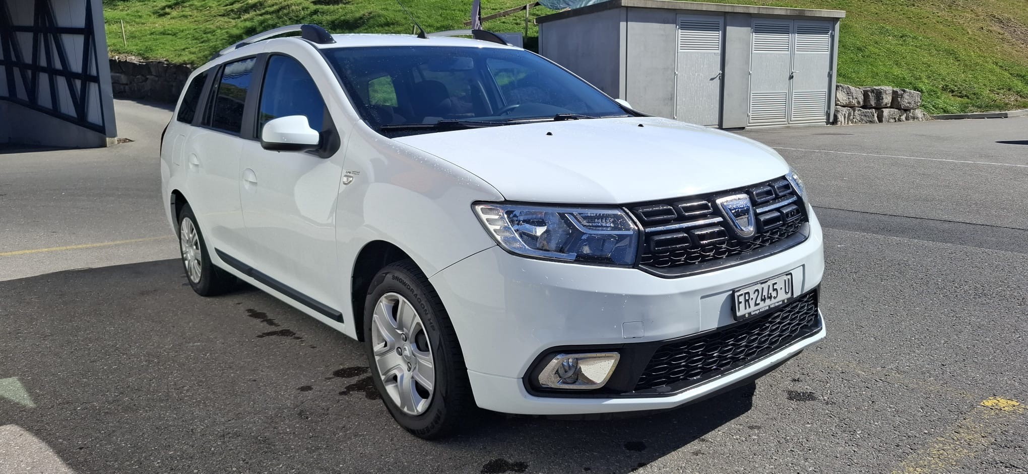 Car photo