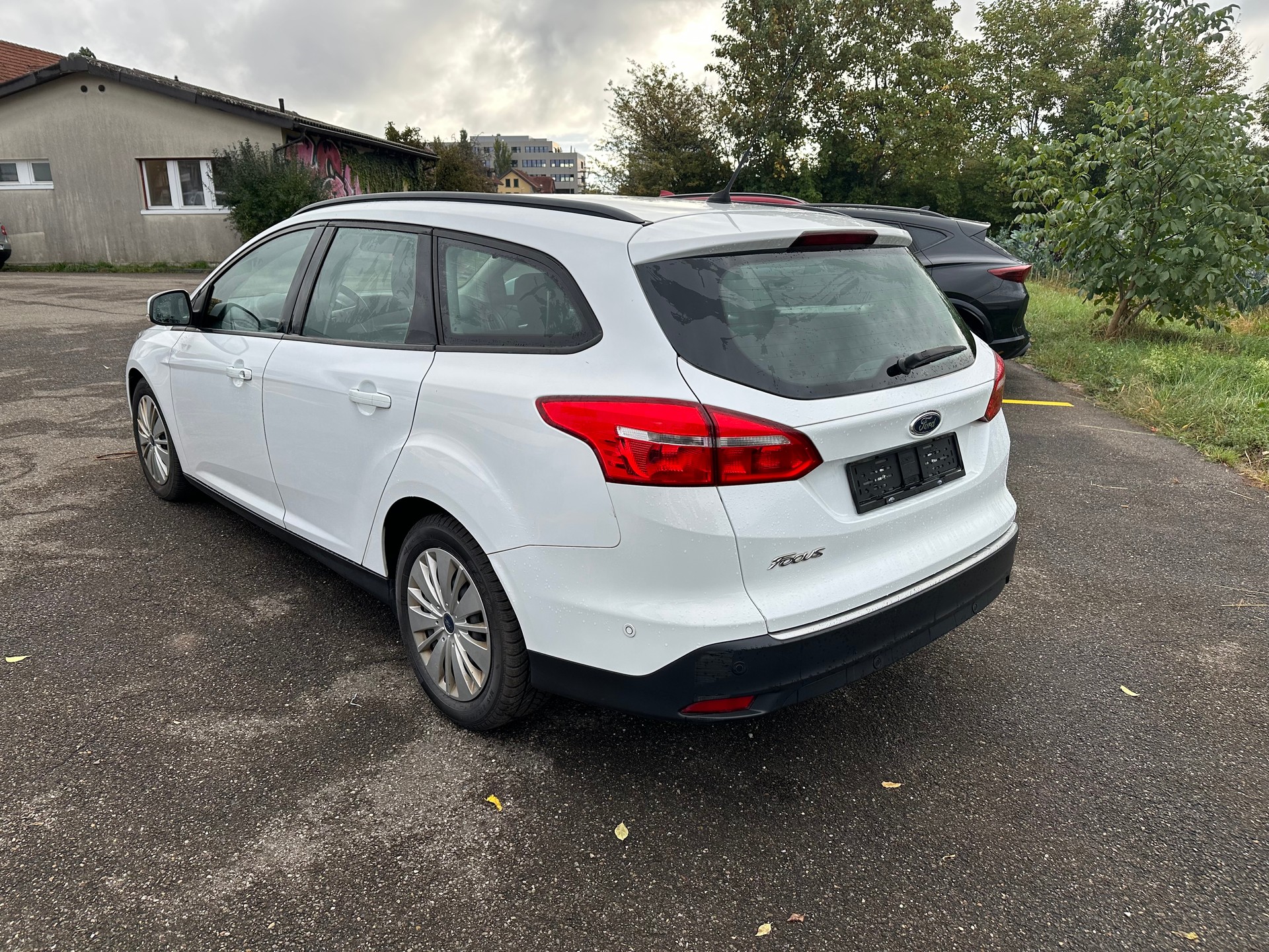 FORD Focus 1.5 TDCi Business PowerShift-image-6