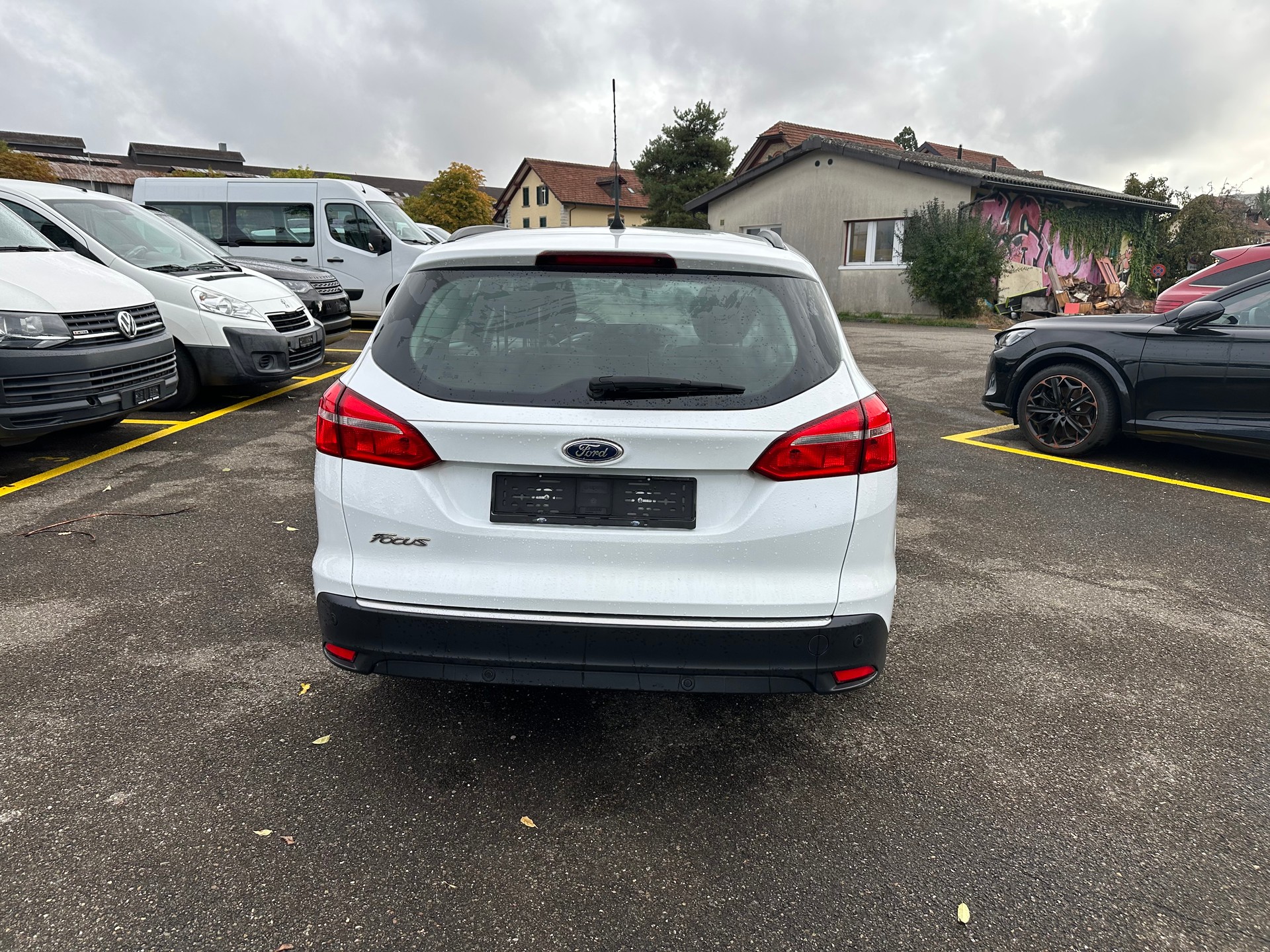 FORD Focus 1.5 TDCi Business PowerShift-image-5
