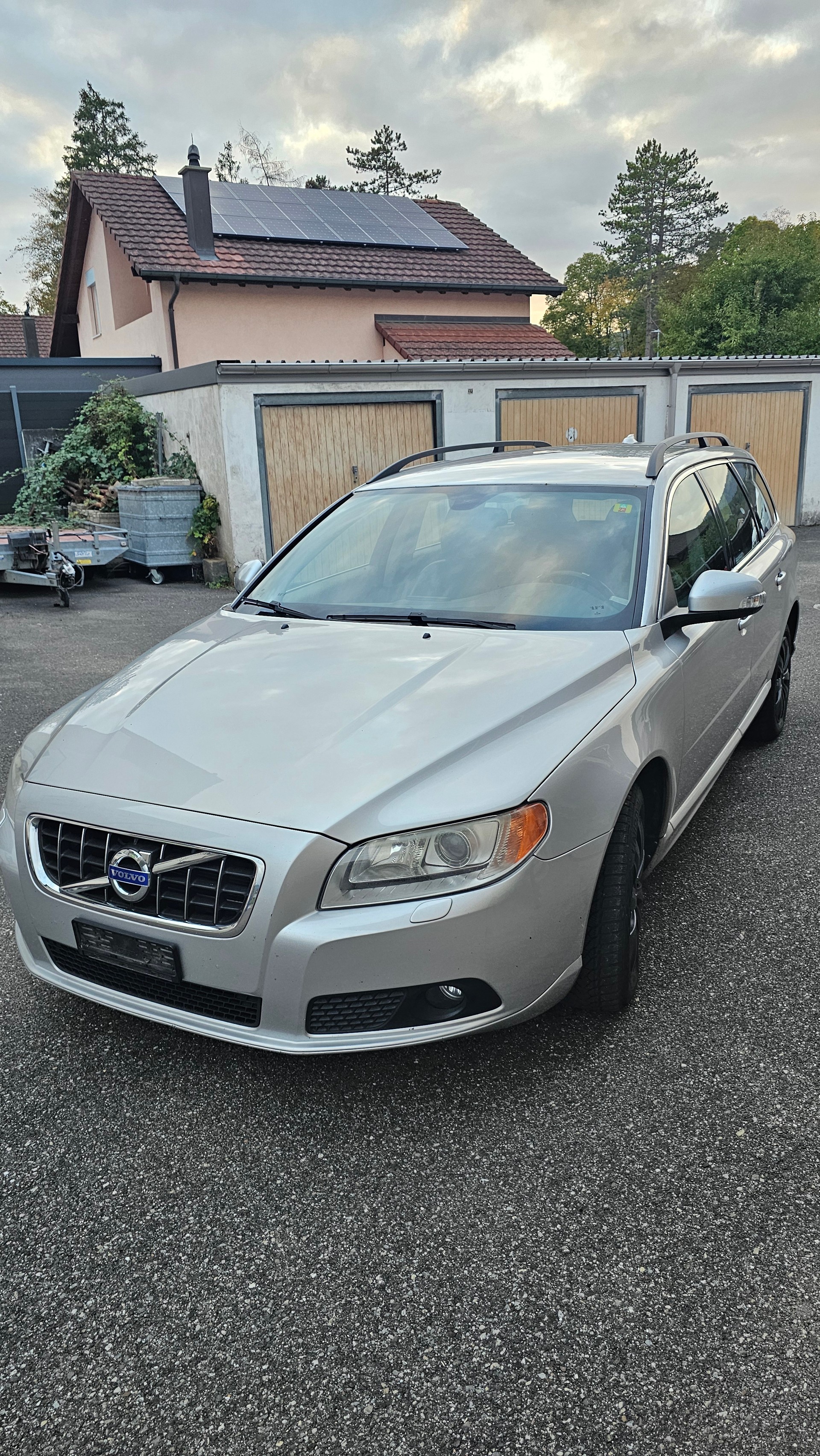 VOLVO V70 2.4D Kinetic Geartronic-image-3