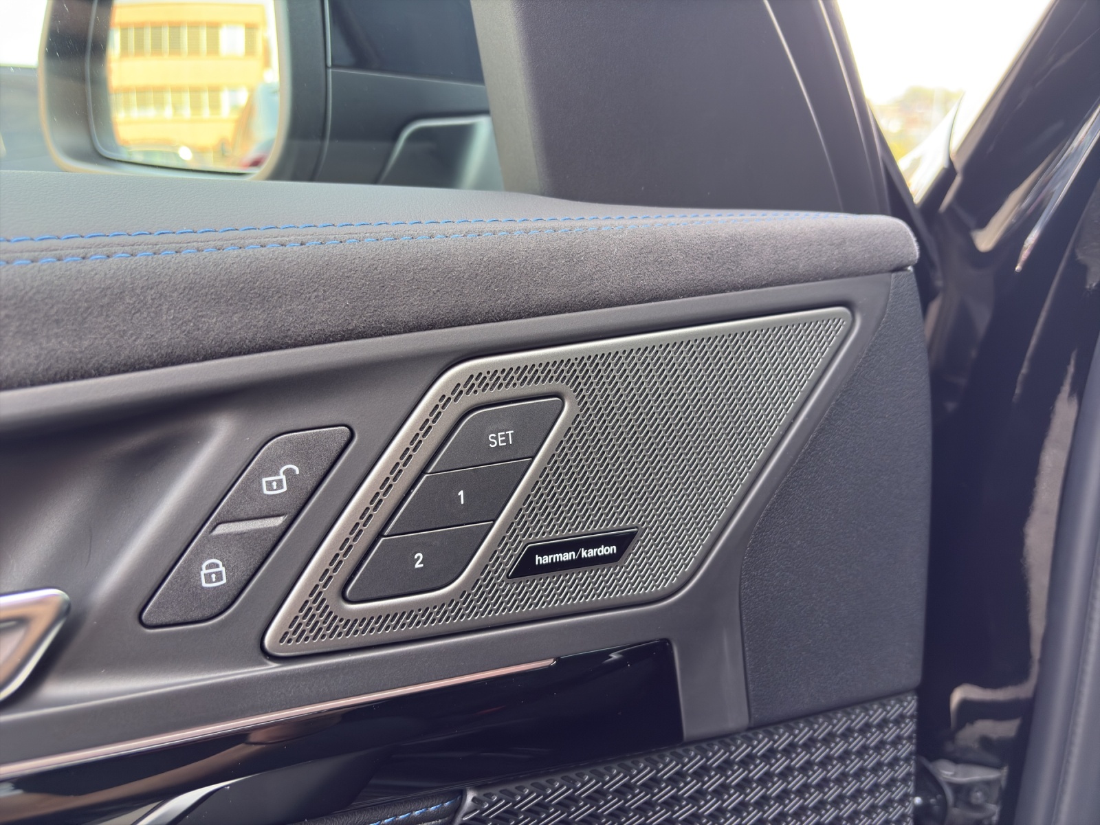 BMW X1 20d xDrive paddles-image-17