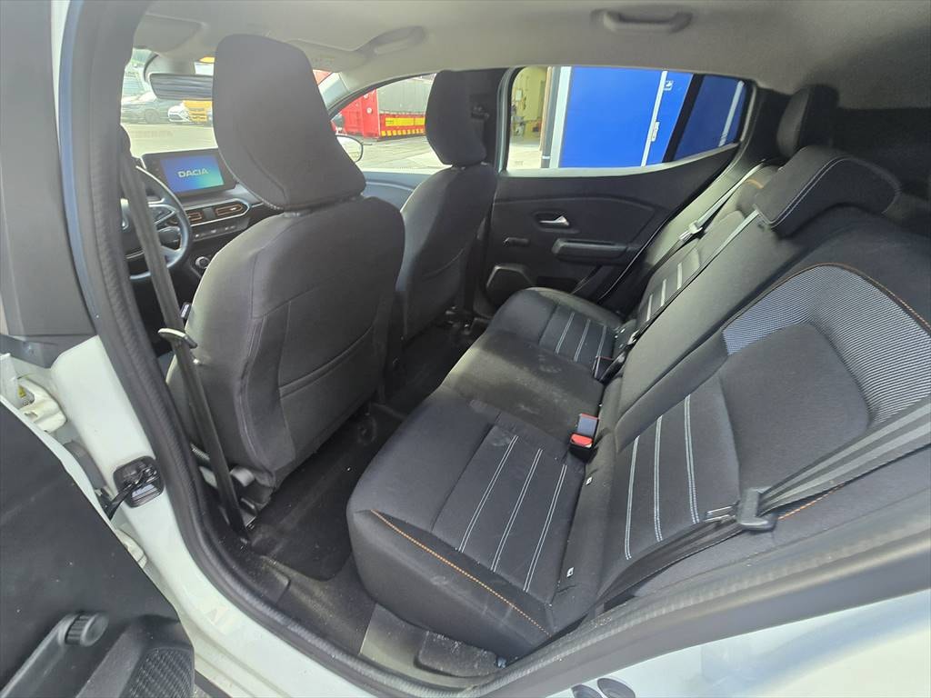 DACIA Sandero TCe 90 Comfort CVT-image-9