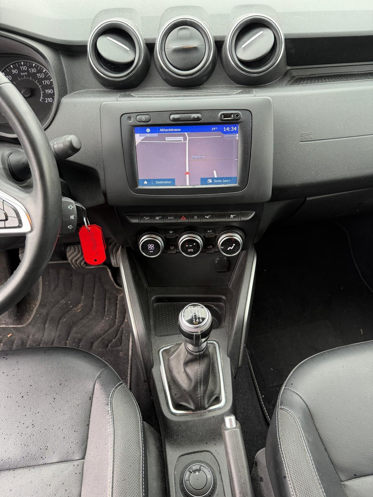 DACIA Duster 1.2 TCe Prestige 4WD-image-11