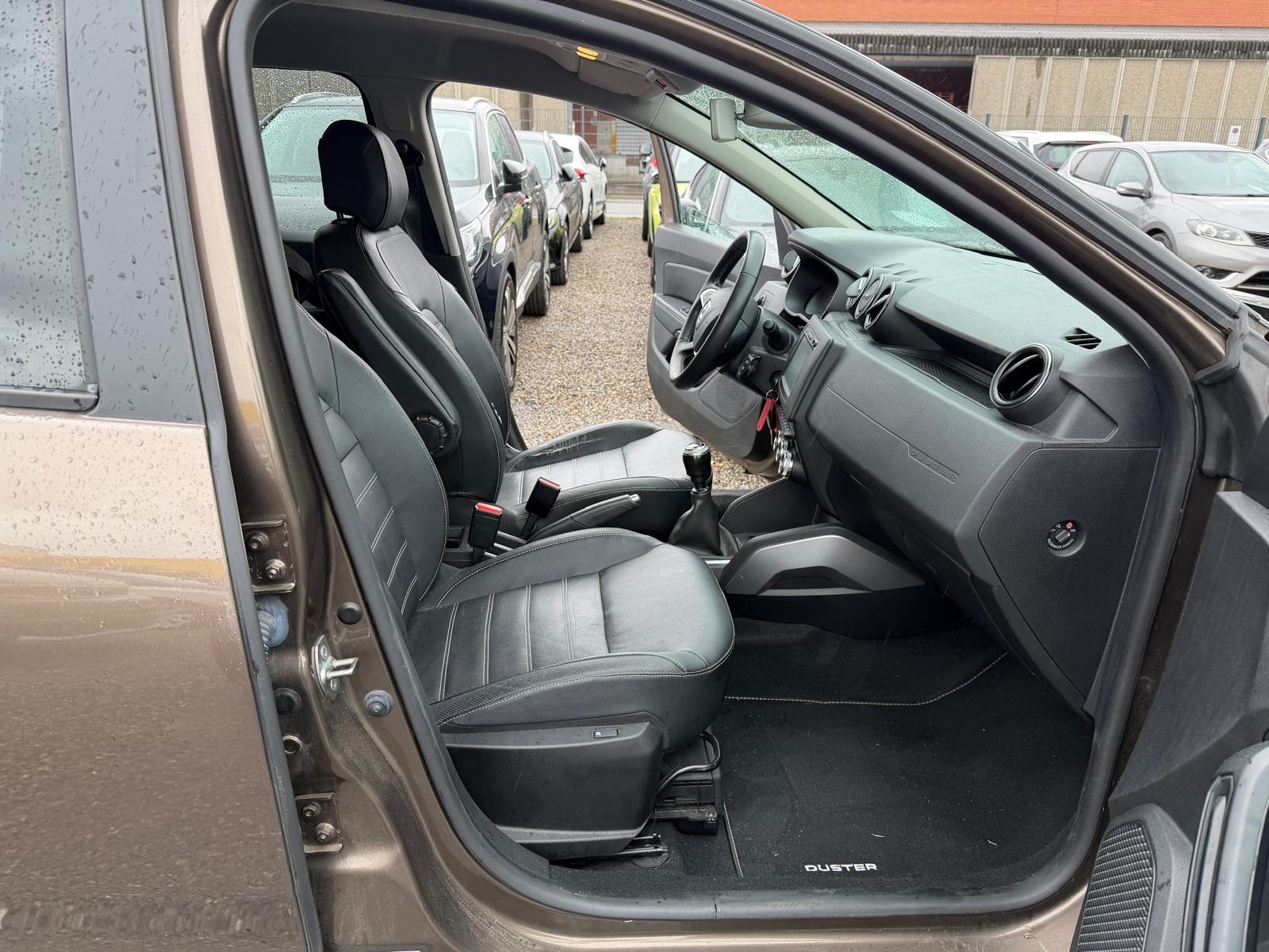 DACIA Duster 1.2 TCe Prestige 4WD-image-9